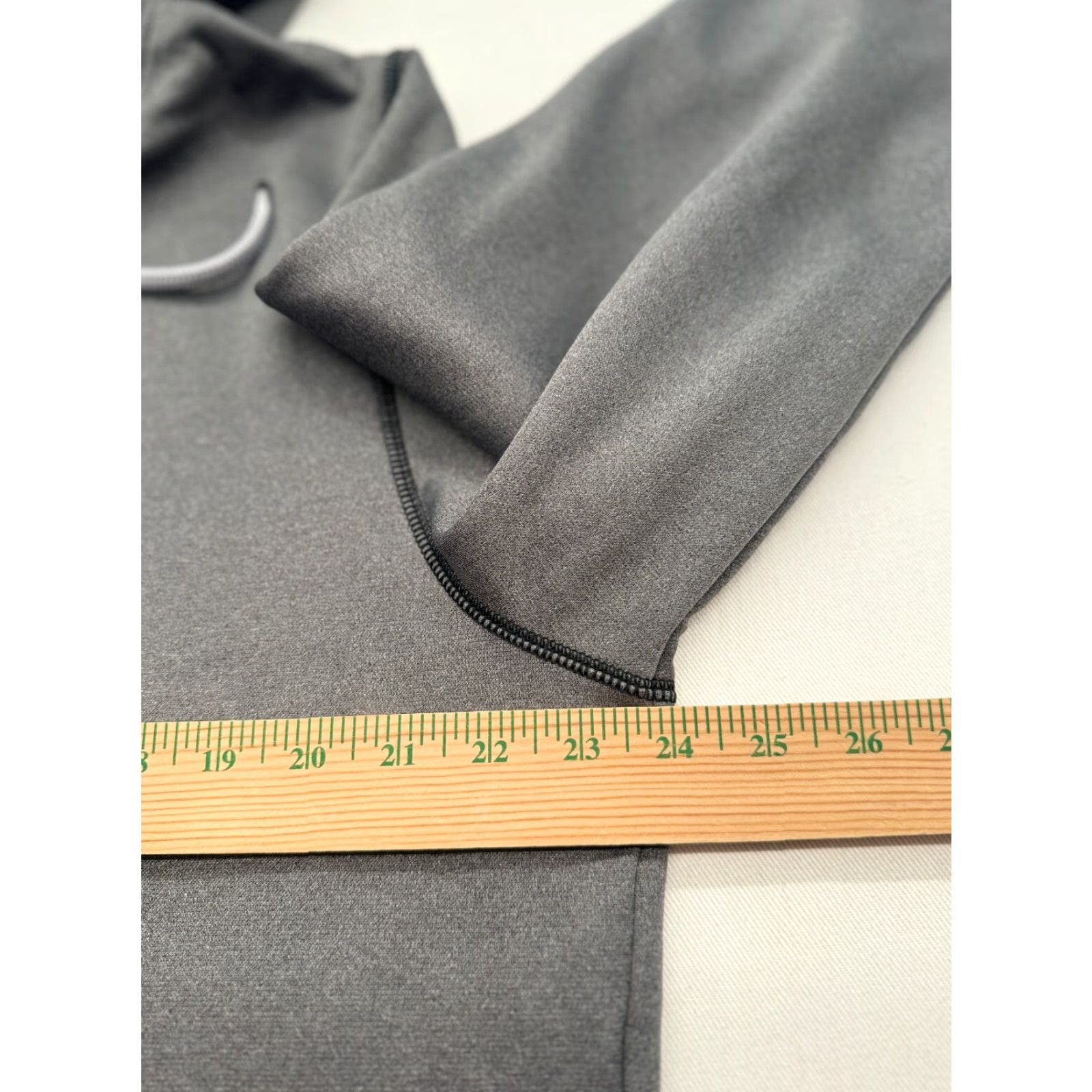 Under Armour VINTAGE Under Armour Storm Mens Hoodie Large Loose Gray Black Pullover Sweatshirt 2497 Size US L / EU 52-54 / 3 - 7 Thumbnail