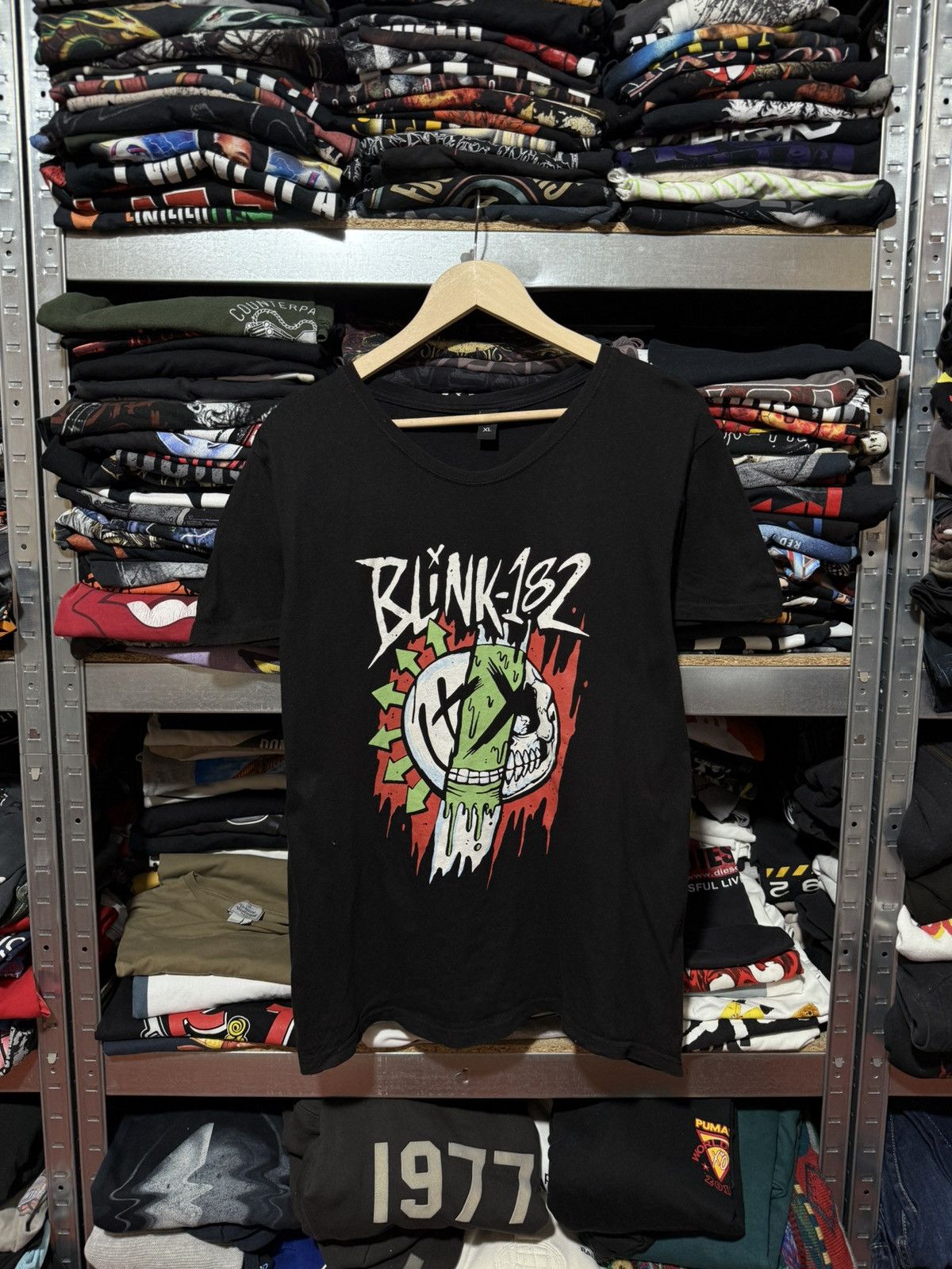 Band Tees Vintage Rock Band Blink 182 Rock Band Retro T-Shirt Y2K Hype Size US XL / EU 56 / 4 - 1 Thumbnail