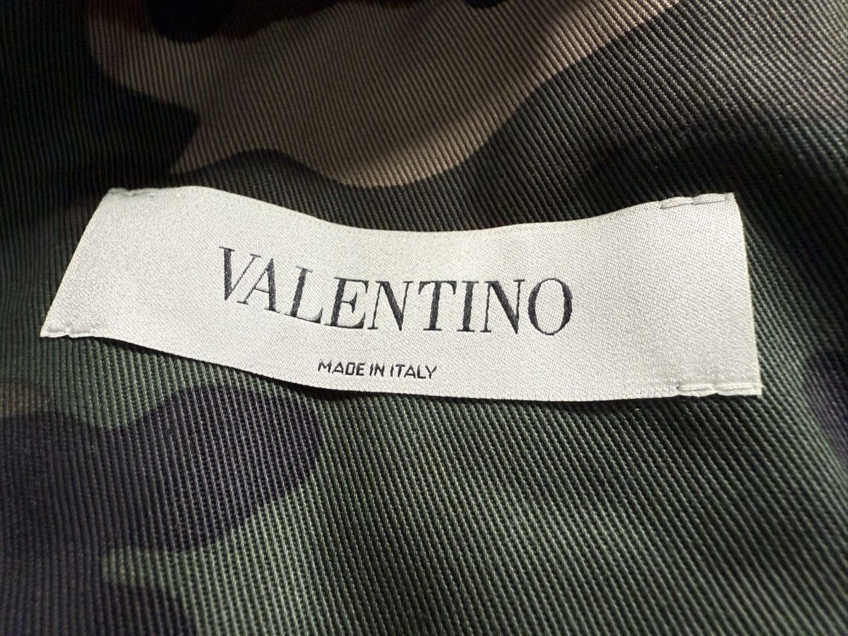 Valentino Valentino Embroidered Bugs Camouflage Print Jacket Size US S / EU 44-46 / 1 - 11 Thumbnail