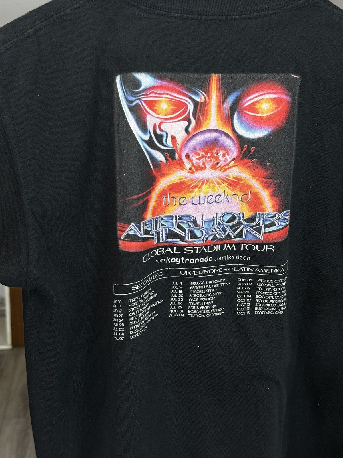 Band Tees THE WEEKEND GLOBAL STADIUM TOUR TEE Size US S / EU 44-46 / 1 - 7 Thumbnail