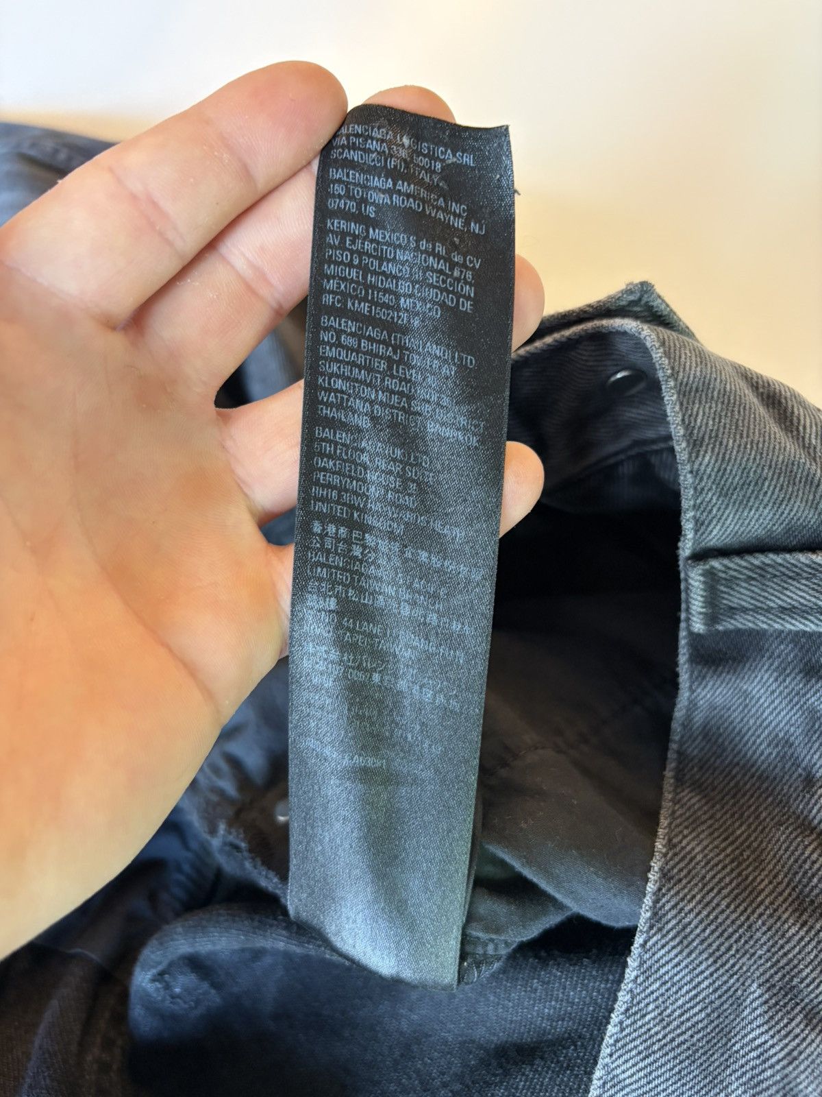 Balenciaga BALENCIAGA FALL22 LOST TAPE FLARED GREY JEANS SZ:XS Size US 30 / EU 46 - 15 Thumbnail