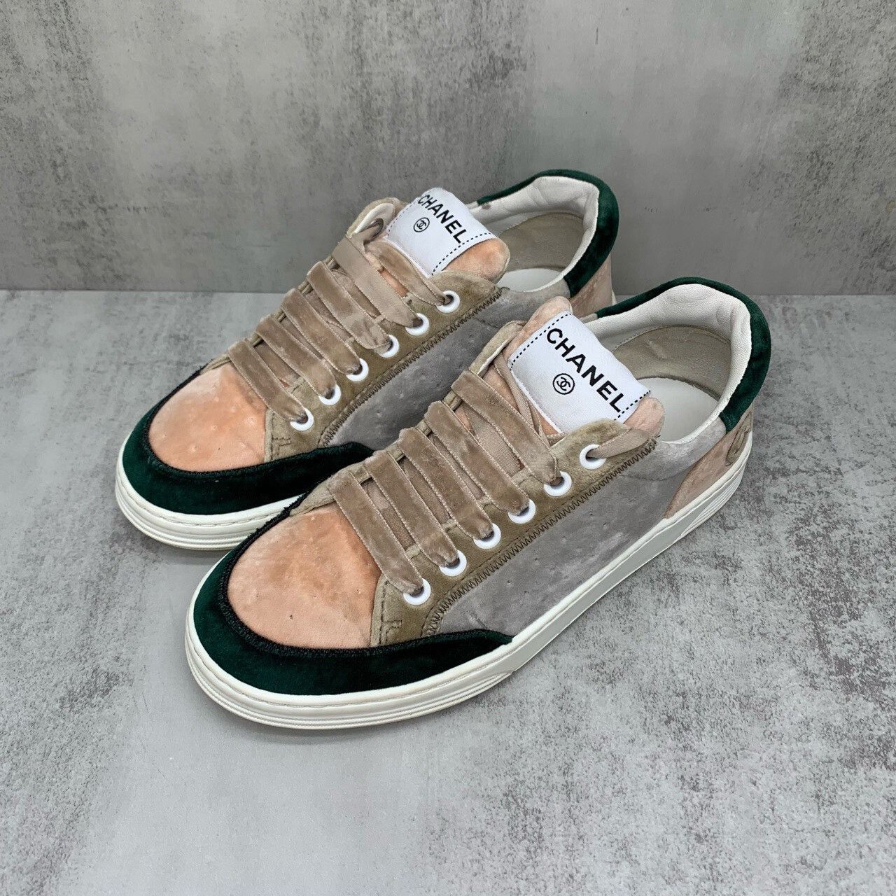 Chanel Chanel Velvet Panel Sneakers Size 35.5 Size US 4.5 / IT 34.5 - 1 Thumbnail