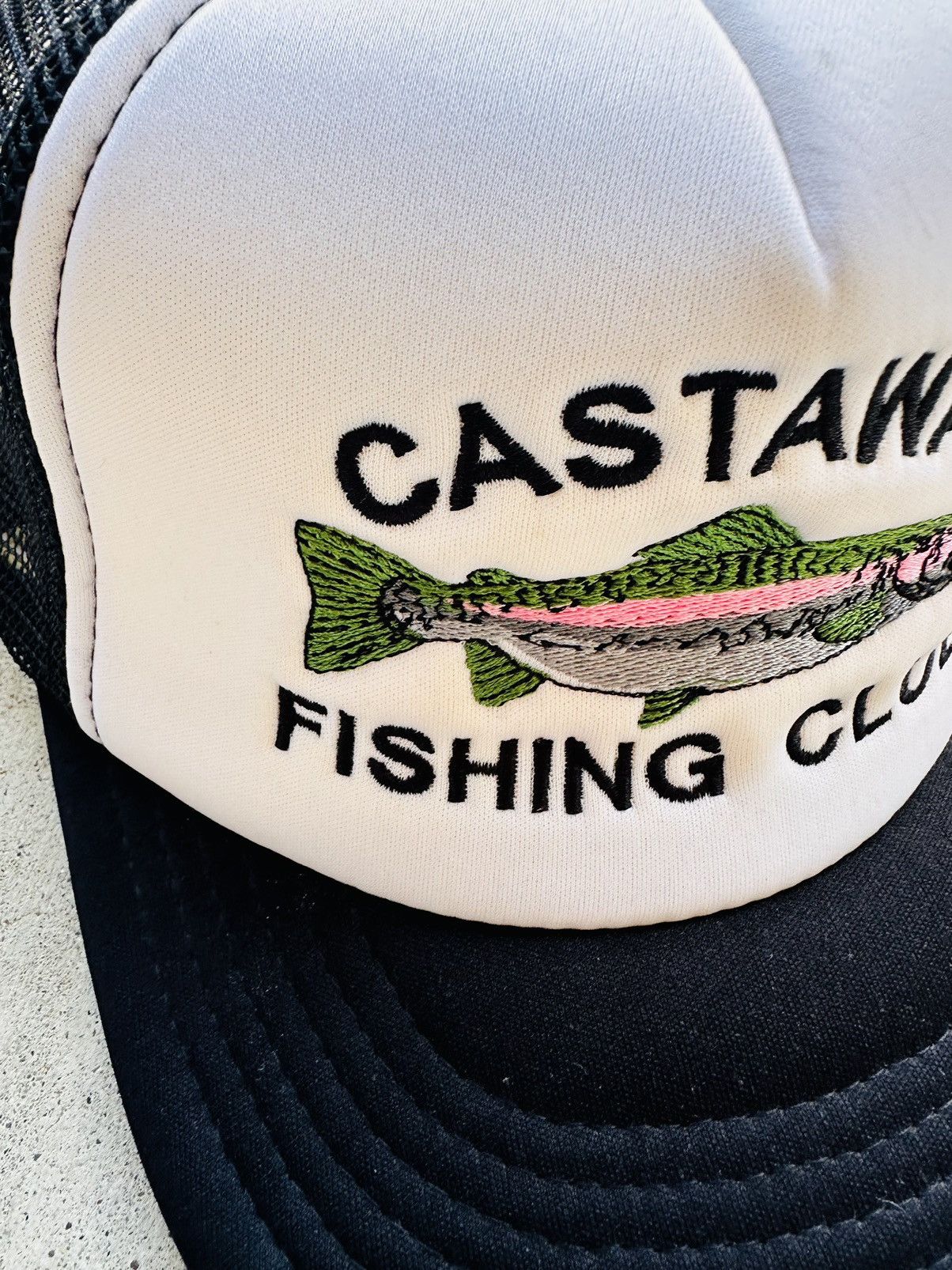 Vintage Vintage Fishing Trucker Hat SnapBack Mesh Funny