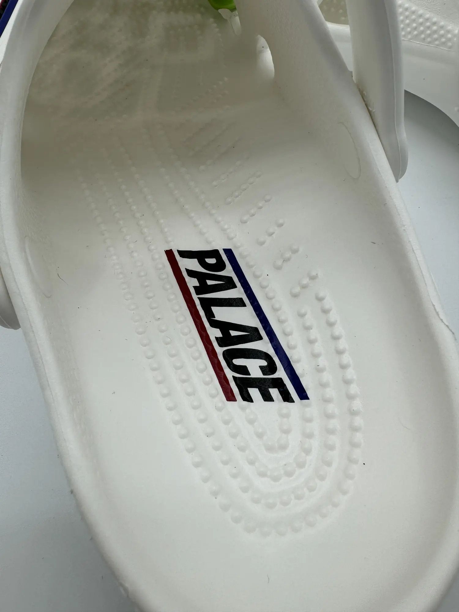 Crocs × Palace Palace Crocs Classic Clog White Size US 10 / EU 43 - 4 Thumbnail