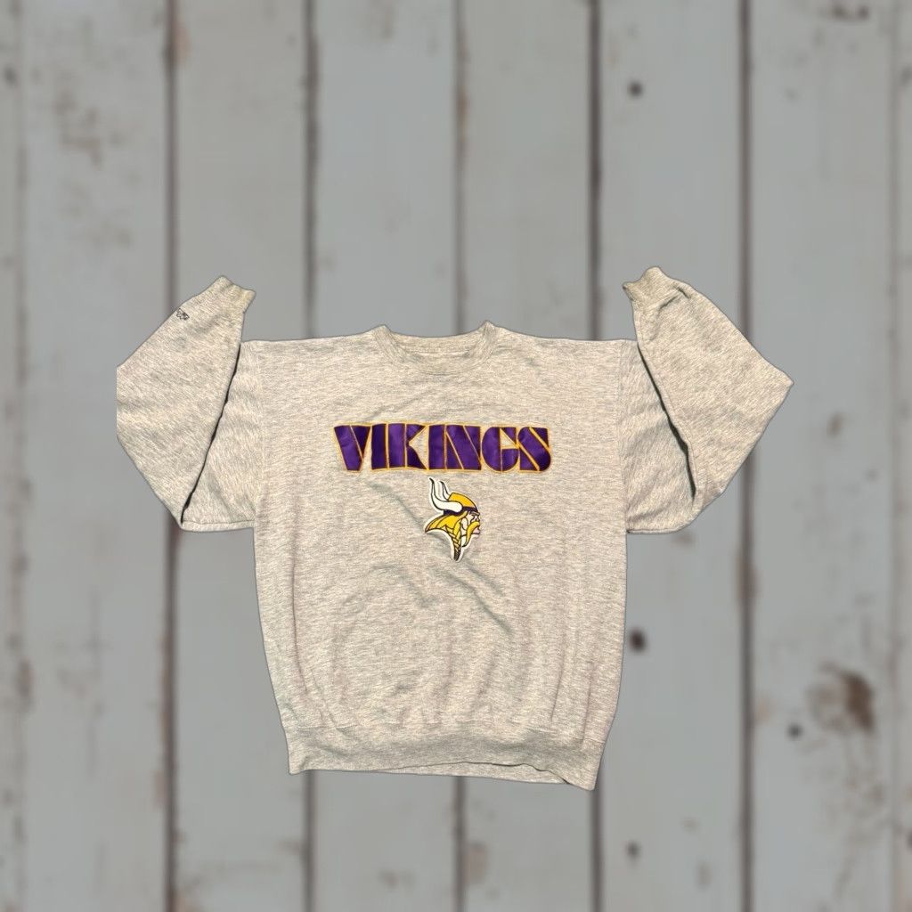 Vintage VINTAGE Majestic Minnesota Vikings Pullover Sweatshirt Crew Neck Cotton Gray XL Distressed Mens Size US XL / EU 56 / 4 - 1 Thumbnail