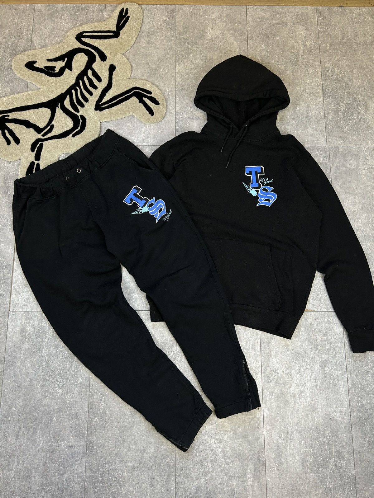 Japanese Brand × Vintage Mens Vintage Trapstar London sport suit pants hoodie Japan Size US XL / EU 56 / 4 - 1 Thumbnail