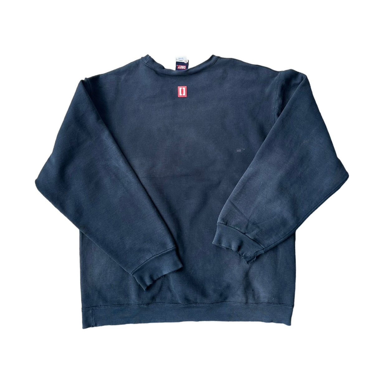 Obey × Vintage thrased Vintage Obey center logo sweatshirt size L Size US L / EU 52-54 / 3 - 5 Thumbnail