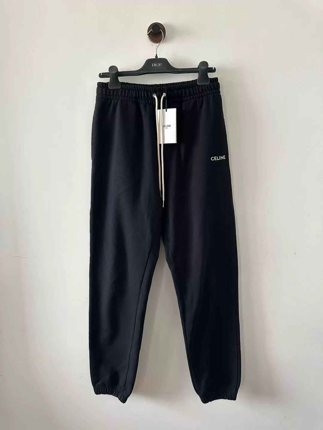 Celine CELINE Black Embroidered Logo Sweatpants M NWOT Size 27" / US 4 / IT 40 - 1 Thumbnail