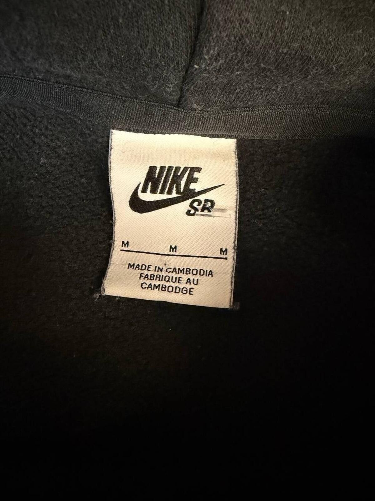 Nike Nike SB Black Pullover Hoodie Medium Skate Y2K Streetwear Size US M / EU 48-50 / 2 - 3 Thumbnail
