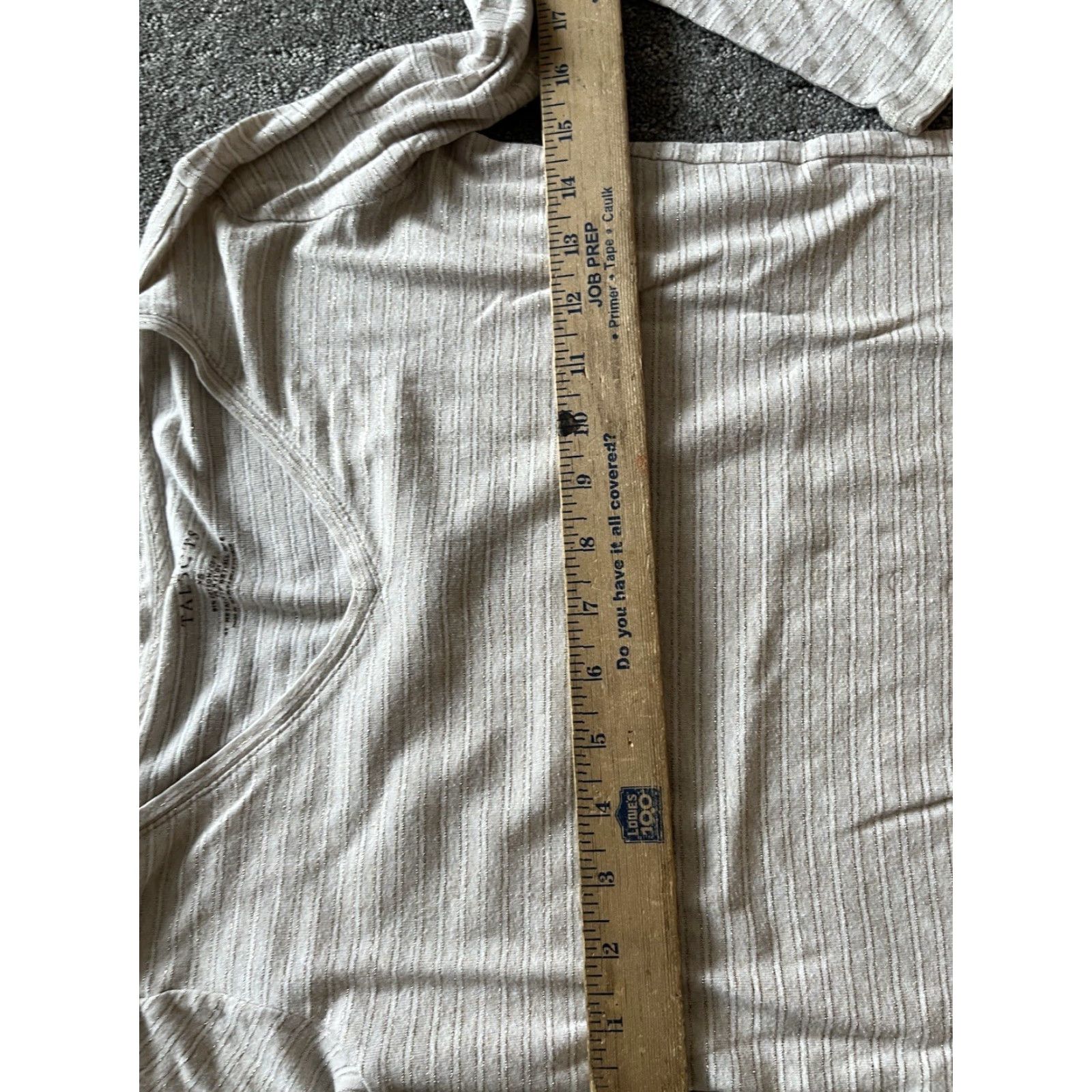 Talbots VINTAGE Talbots T Shirt Women's XS Beige Striped Glitter V-Neck Long Sleeve Size XS / US 0-2 / IT 36-38 - 4 Thumbnail