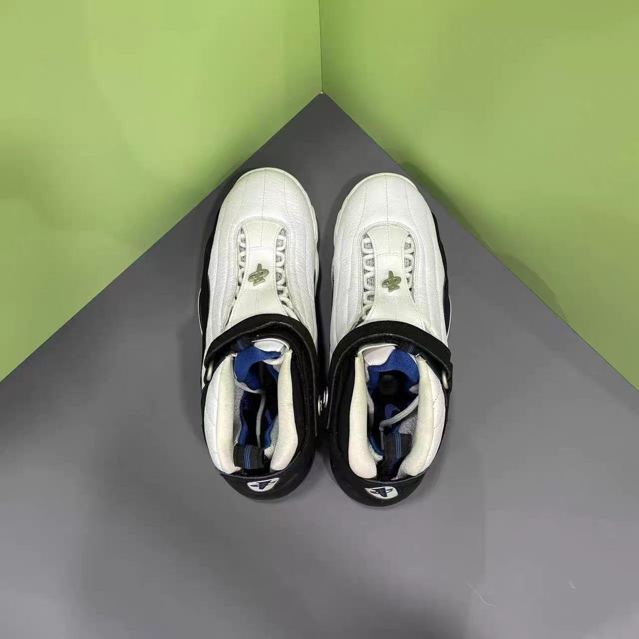 Nike Nike Air Max Penny 4 Basketball Shoes K15 Size US 9.5 / EU 42-43 - 6 Thumbnail