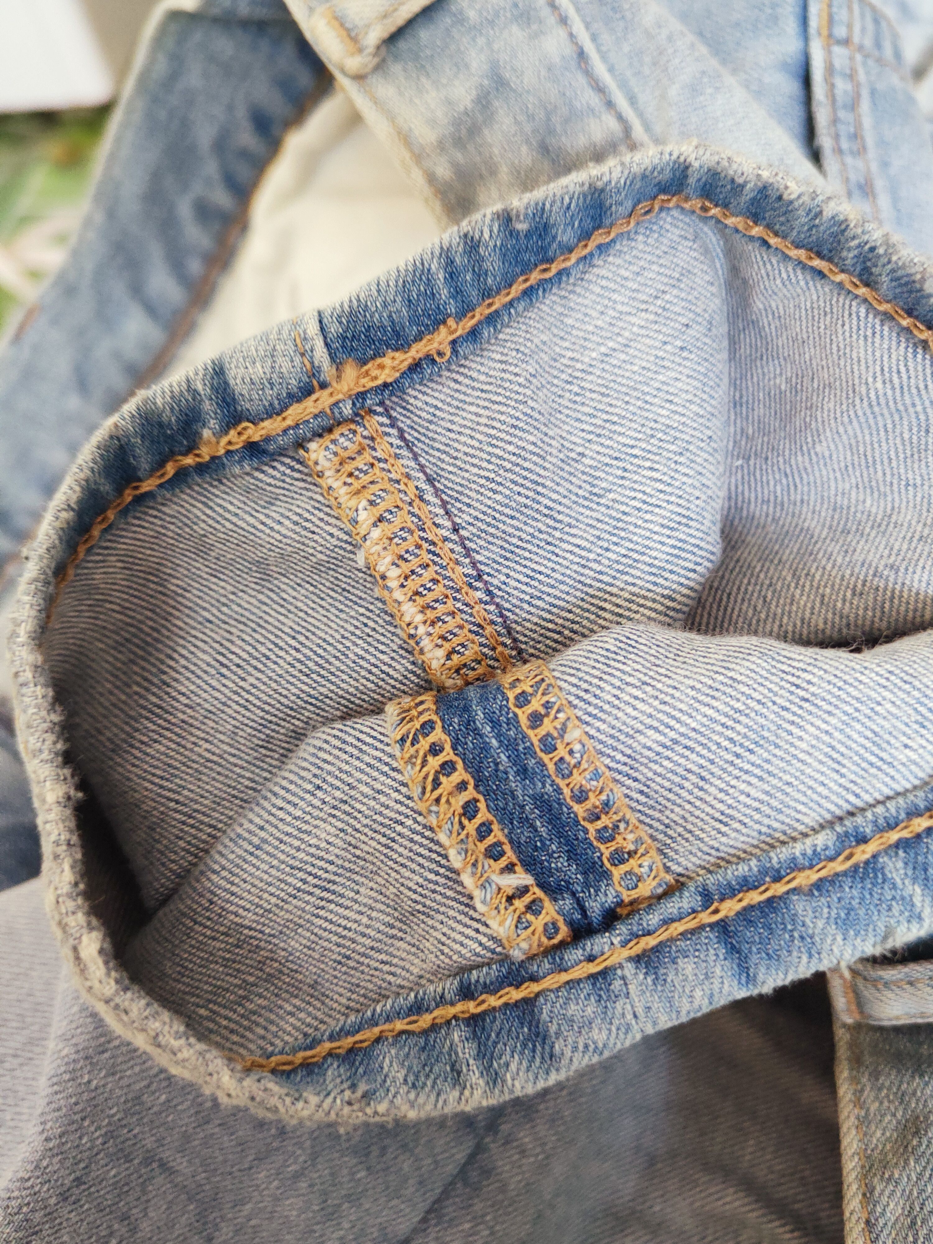 Japanese Brand Uniqlo Blue Faded Distressed Ripped Jeans #S2765 Size US 33 - 12 Thumbnail