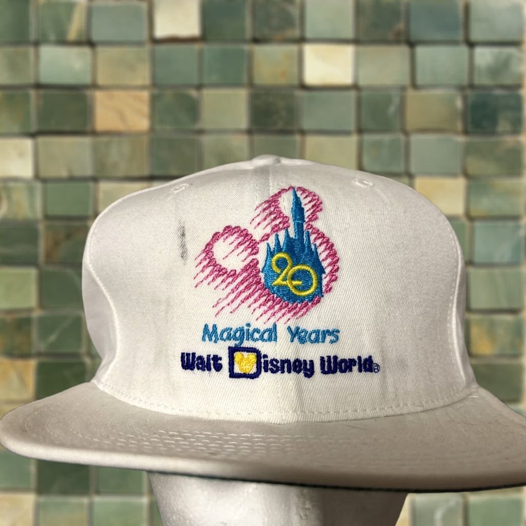 Disney VINTAGE Walt Disney World 20 Magical Years Snapback Hat Unisex Adults Adjustable White Baseball Hat Mens Womens Girls Boys Size ONE SIZE - 1 Thumbnail