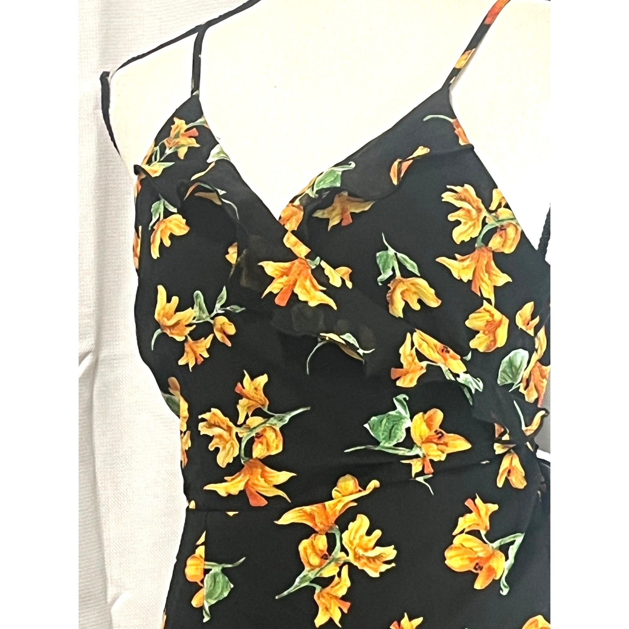 Topshop TOPSHOP FLORAL WRAP STRAPPY MINI DRESS IN MULTI, Black/Multi Size M / US 6-8 / IT 42-44 - 4 Thumbnail