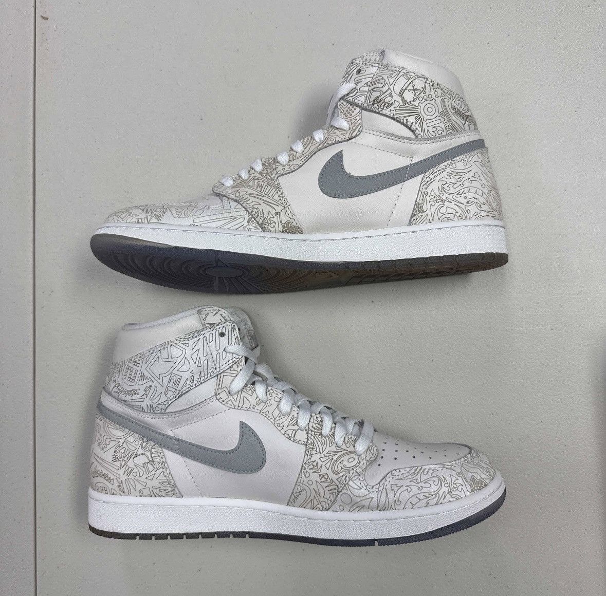 Jordan Brand Size 13 - Air Jordan 1 Retro OG High Laser White Leather Size US 13 / EU 46 - 2 Thumbnail
