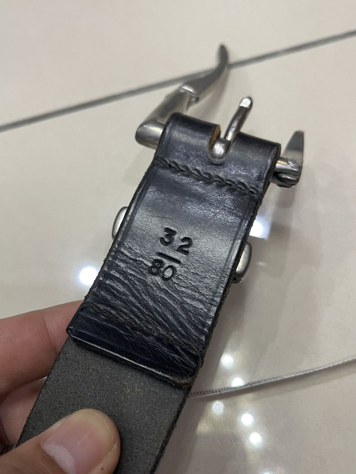Needles NEEDLES QUICK RELEASE BUCKLE LEATHER BELT SIZE 30-34” Size 32 - 5 Thumbnail