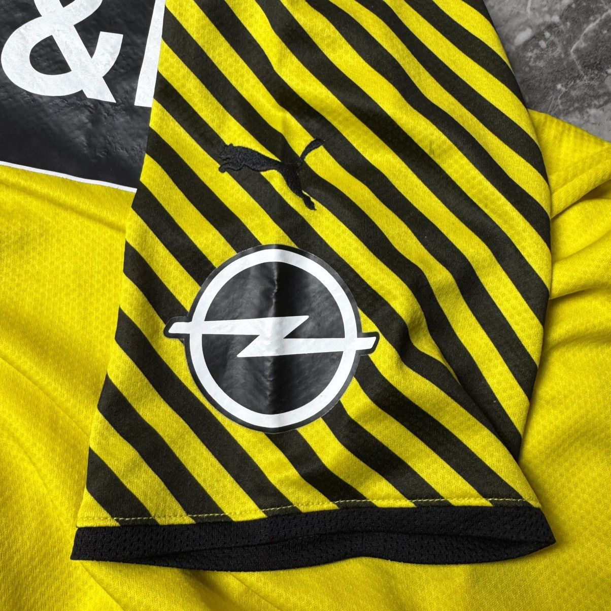 Puma Puma Borussia Dortmund Home Football Jersey Shirt Size US M / EU 48-50 / 2 - 9 Thumbnail
