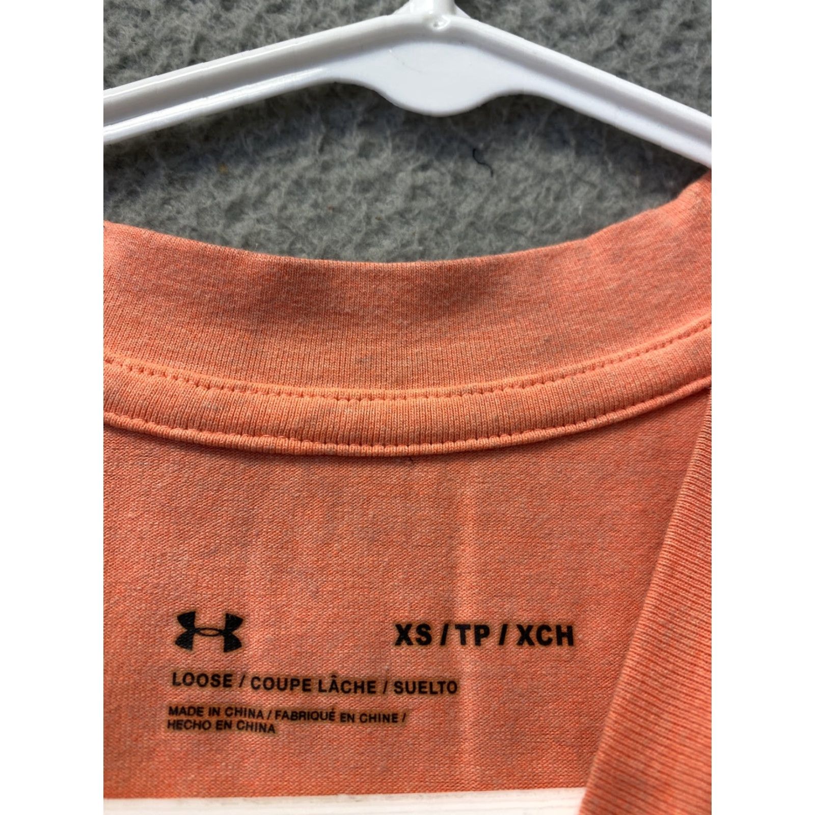 Under Armour Under Armour Shirt Womens XS Peach Short Sleeve Scoop Neck Basic Logo /105-38 Size XS / US 0-2 / IT 36-38 - 4 Thumbnail