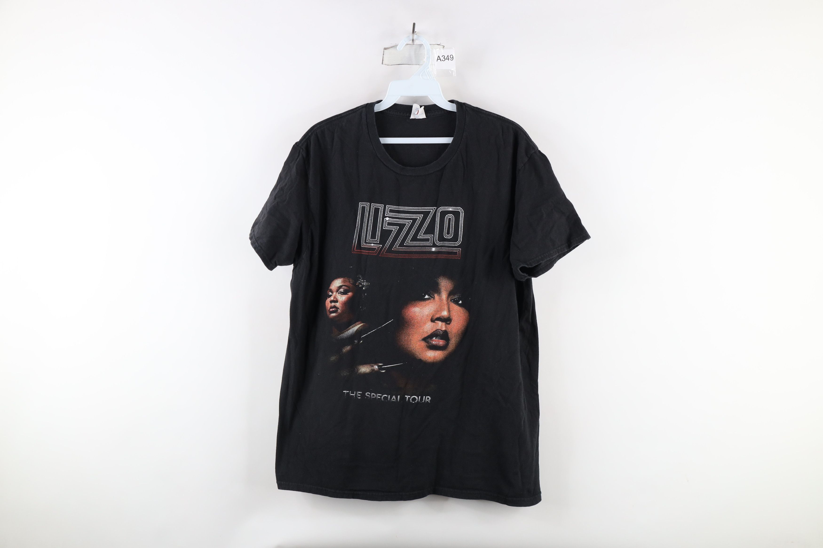 Vintage Streetwear Tour Lizzo Band Short Sleeve T-Shirt Black Size M / US 6-8 / IT 42-44 - 1 Thumbnail