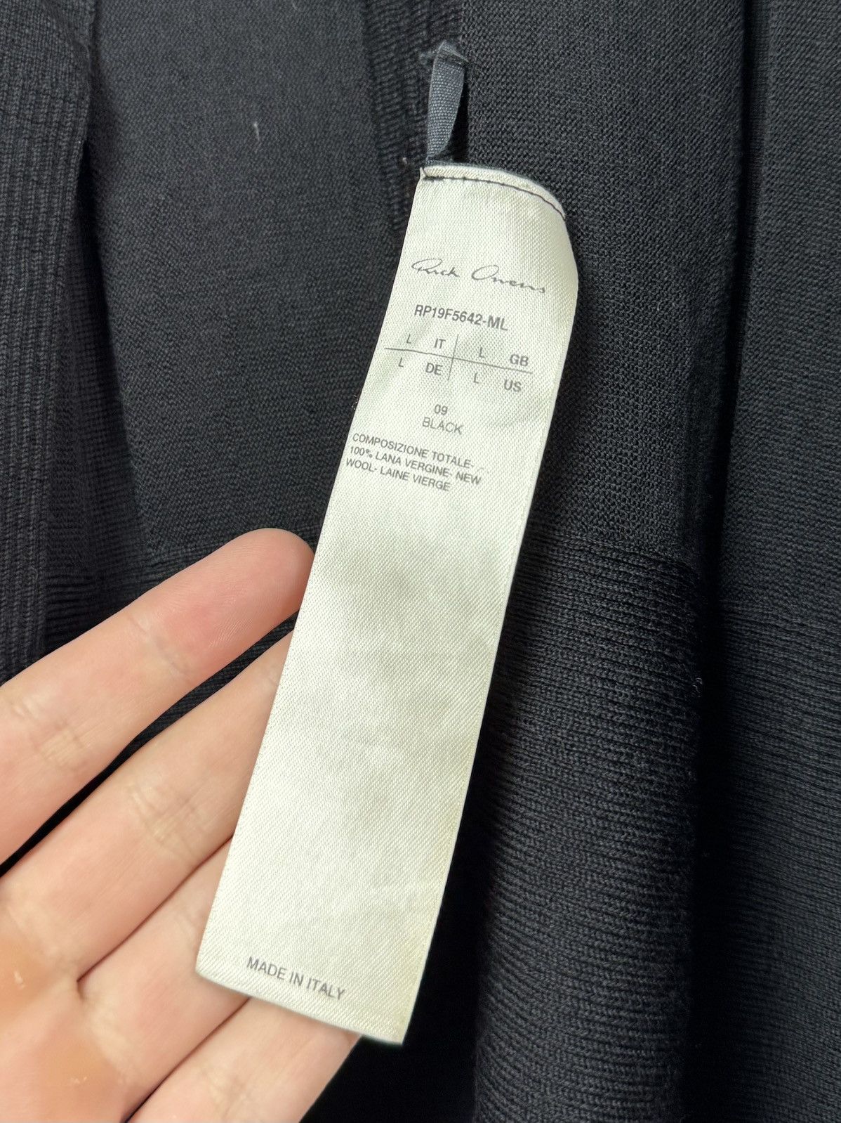 Rick Owens Rick Owens FW19 ‘LARRY’ Large Wrap Cardigan Size L / US 10 / IT 46 - 7 Thumbnail
