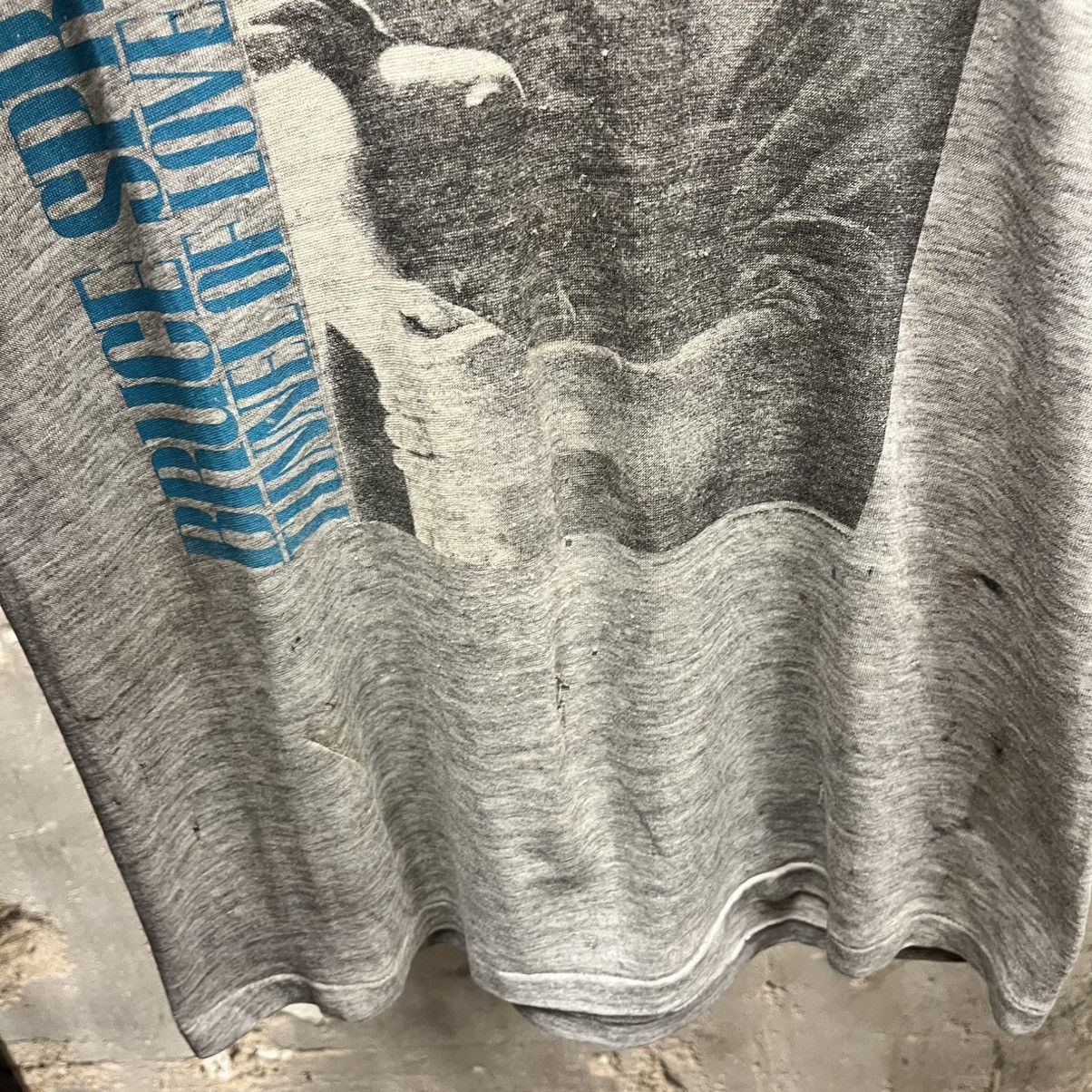 Vintage Vintage 1984 Tunnel of Love Express Tour T-Shirt Distressed Size US M / EU 48-50 / 2 - 4 Thumbnail