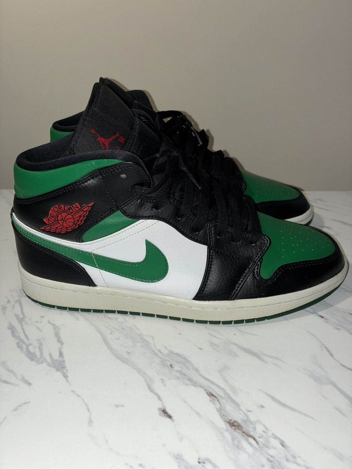 Jordan Brand Jordan 1 pine green Size US 11 / EU 44 - 2 Thumbnail