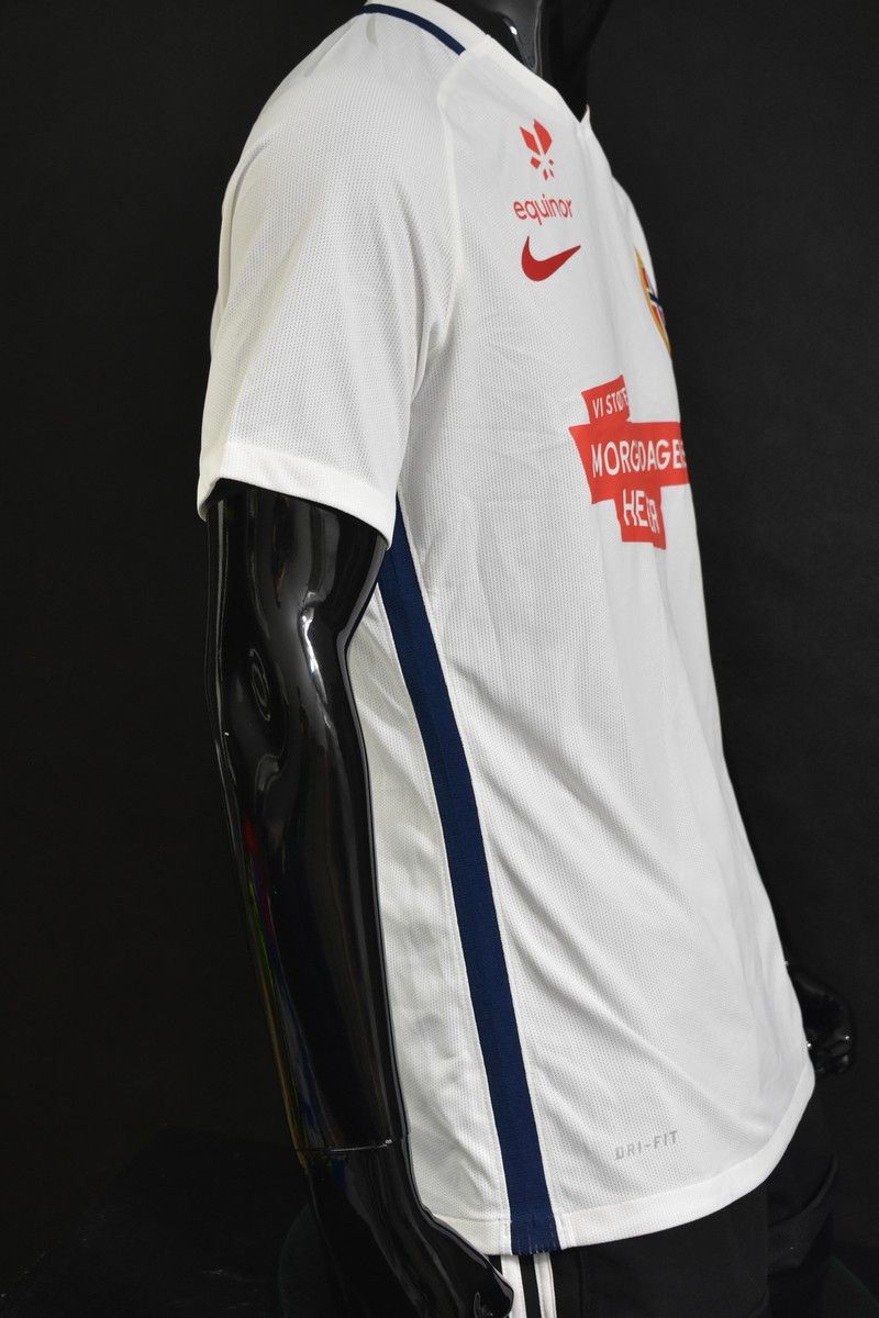 Nike 2018-2020 Nike NORWAY Away Shirt player Issue SIZE L Size US L / EU 52-54 / 3 - 3 Thumbnail