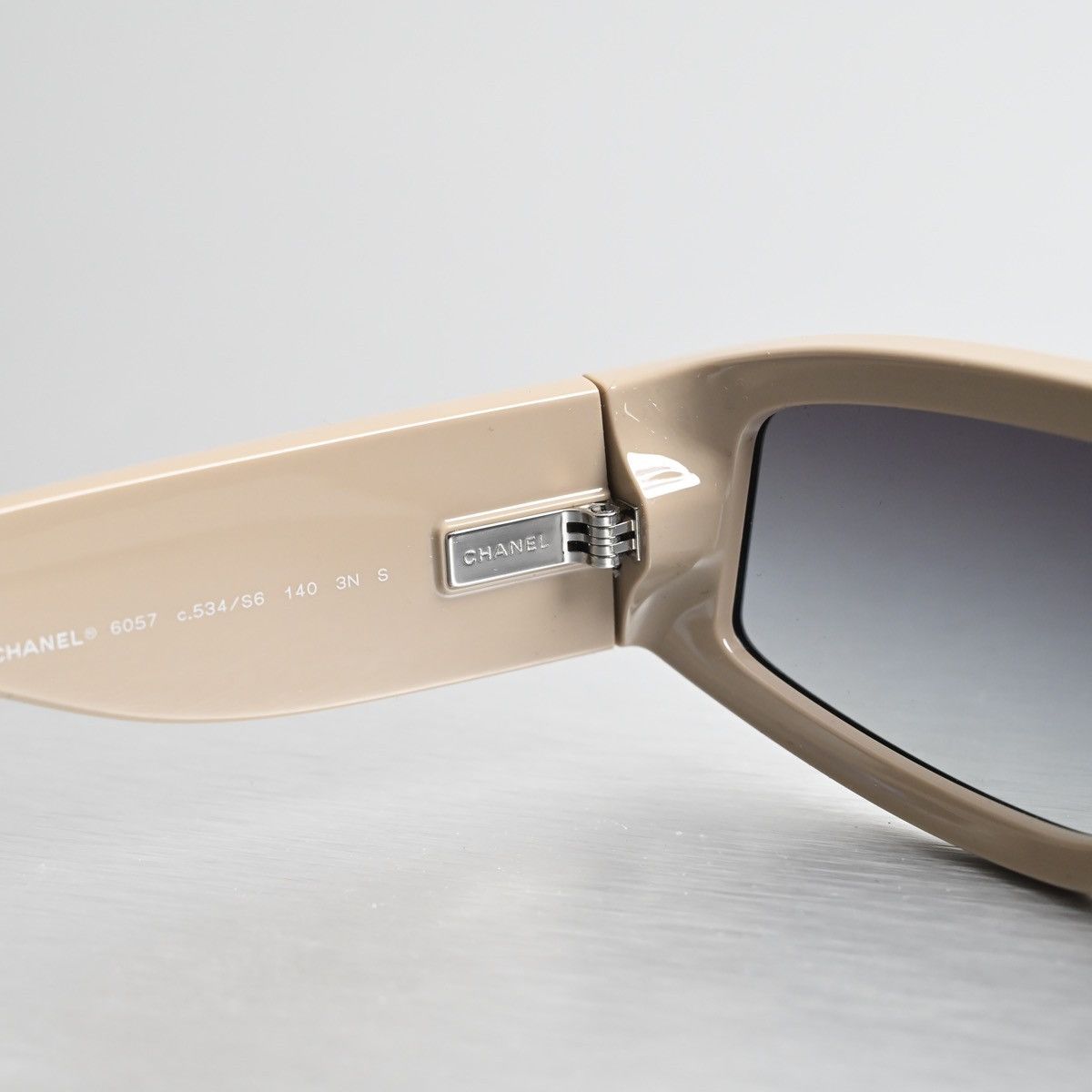 Chanel CHANEL 0CH6057 SUNGLASSES Size ONE SIZE - 6 Thumbnail