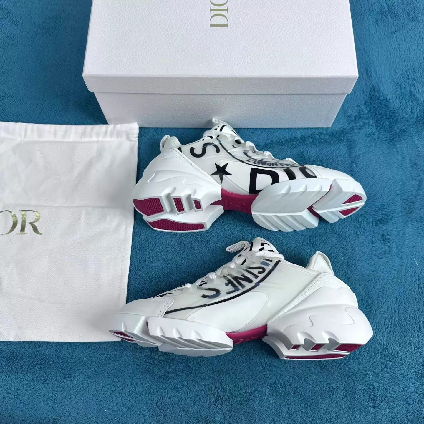 Dior Dior d-connect white printed low-top sneakers 37.5 Size US 7 / IT 37 - 2 Thumbnail