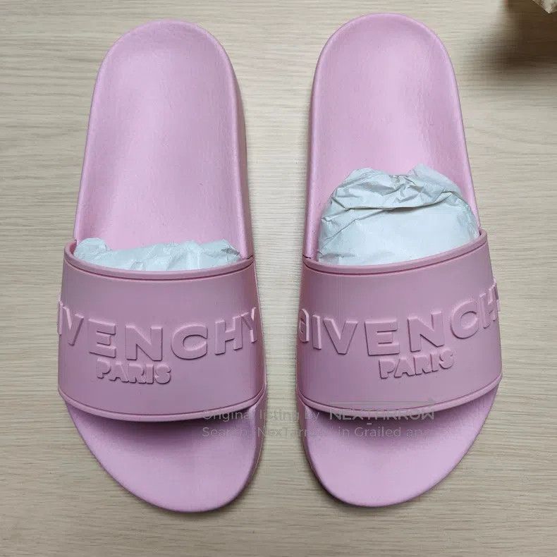 Givenchy Givenchy Paris Women's Logo Flat Casual Fashion Size US 5.5 / EU 38 - 6 Thumbnail