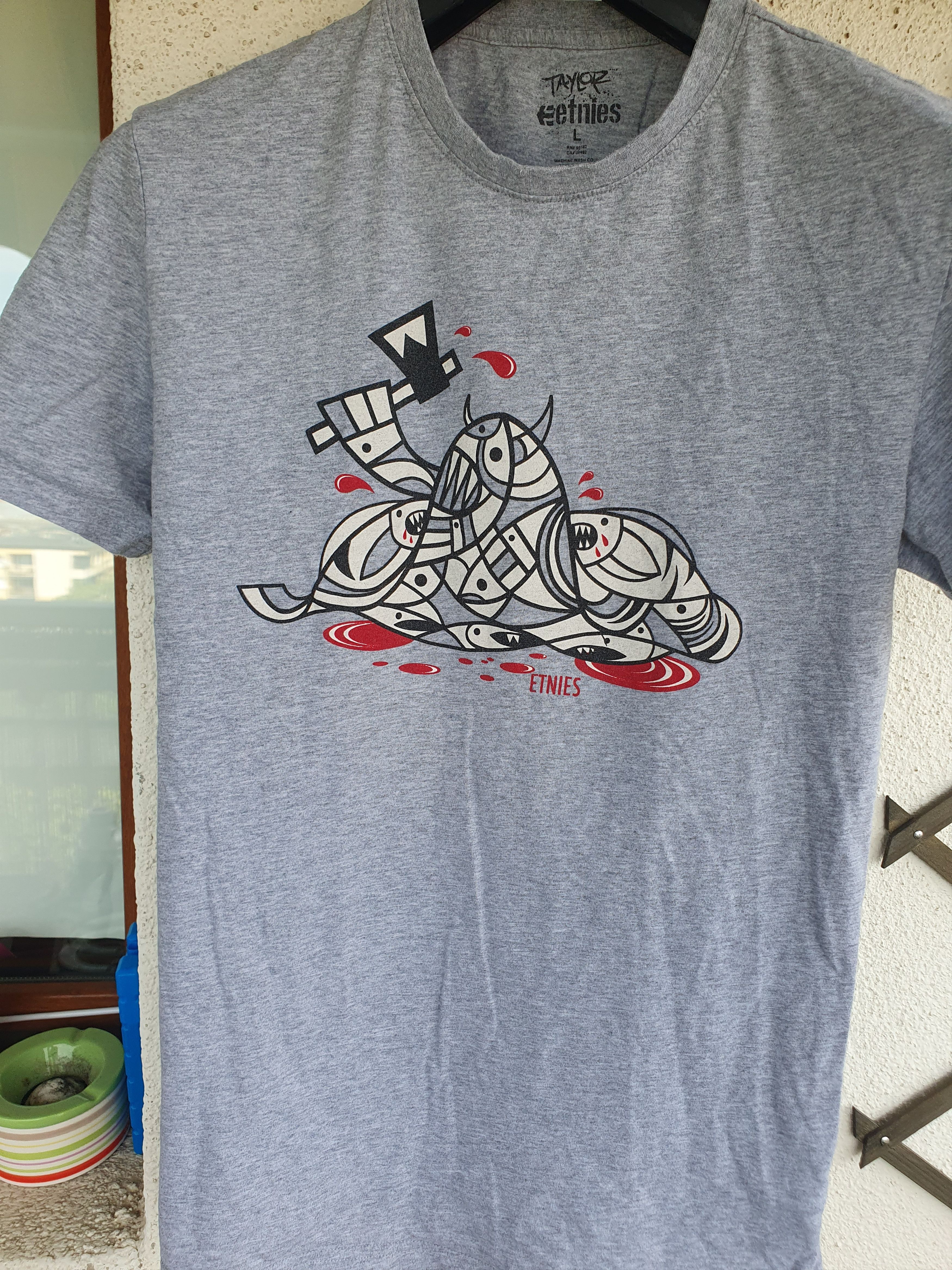 Etnies Etnies x Mikey Taylor Dead Meat t-shirt sz M? Size US M / EU 48-50 / 2 - 5 Thumbnail