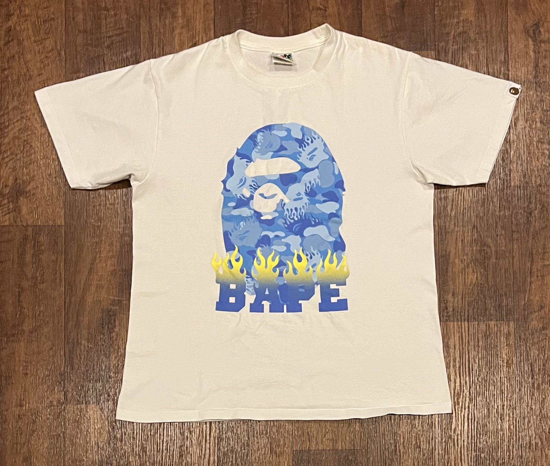 Bape Bape camo logo tee shirt Size US M / EU 48-50 / 2 - 1 Thumbnail