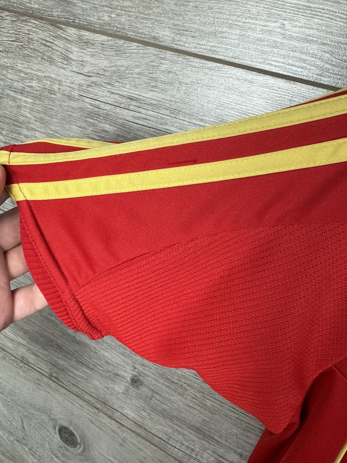 Adidas Football 2007 Vintage adidas Spain soccer jersey size XS Size US XS / EU 42 / 0 - 12 Thumbnail