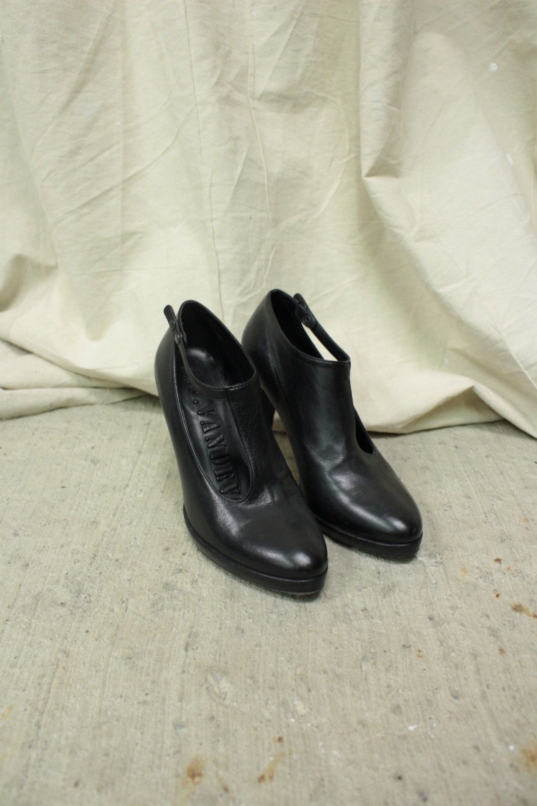A.F. Vandevorst A.F Vandevorst Leather Pumps Size US 8 / IT 38 - 1 Thumbnail