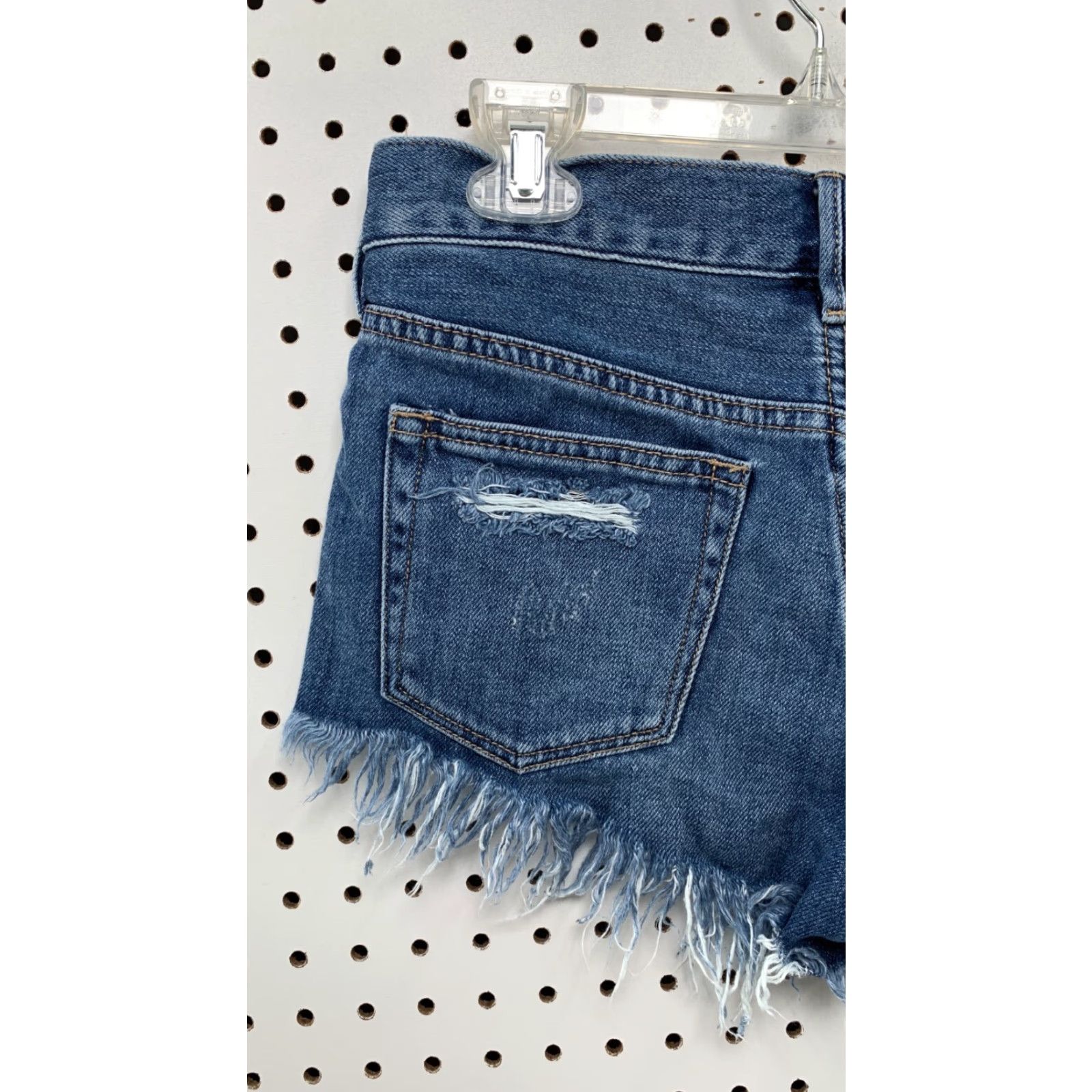 Vintage We The Free Blue Medium Wash Flat Front Denim Cut Off Jean Women Size 24 27x2 XS? Size 27" / US 4 / IT 40 - 6 Thumbnail