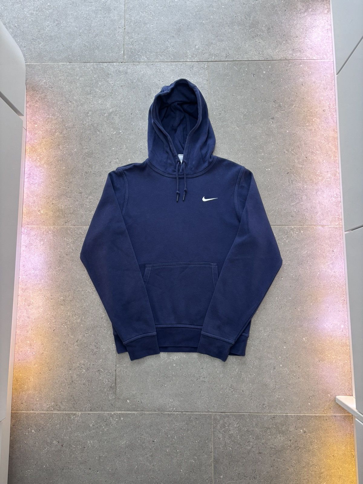 Nike Nike Vintage Y2K Pullover Hoodie Size US S / EU 44-46 / 1 - 1 Thumbnail