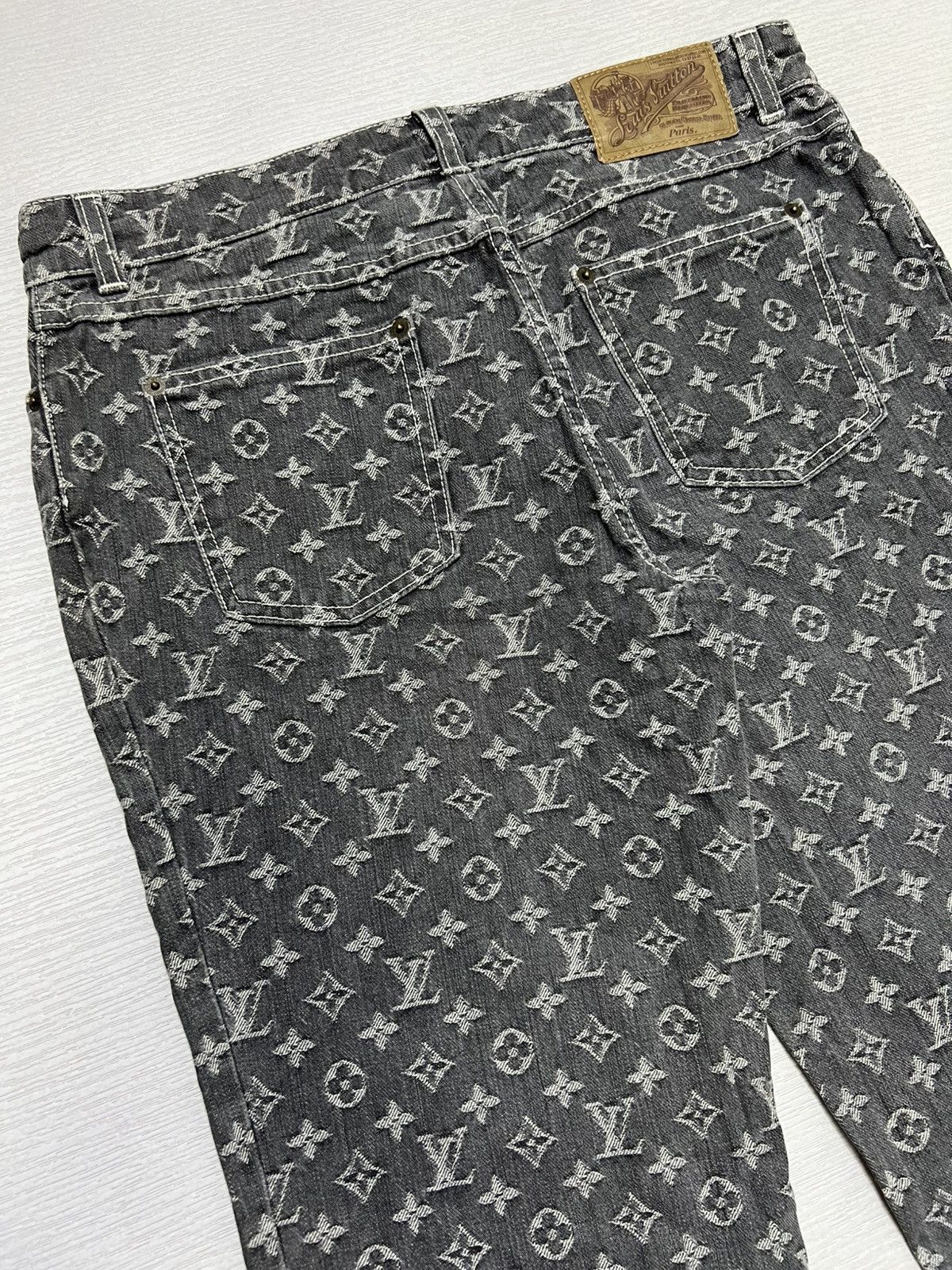 Louis Vuitton Louis Vuitton - Marc Jacobs - Jacquard Monogram Denim Jeans Size 28" / US 6 / IT 42 - 9 Thumbnail