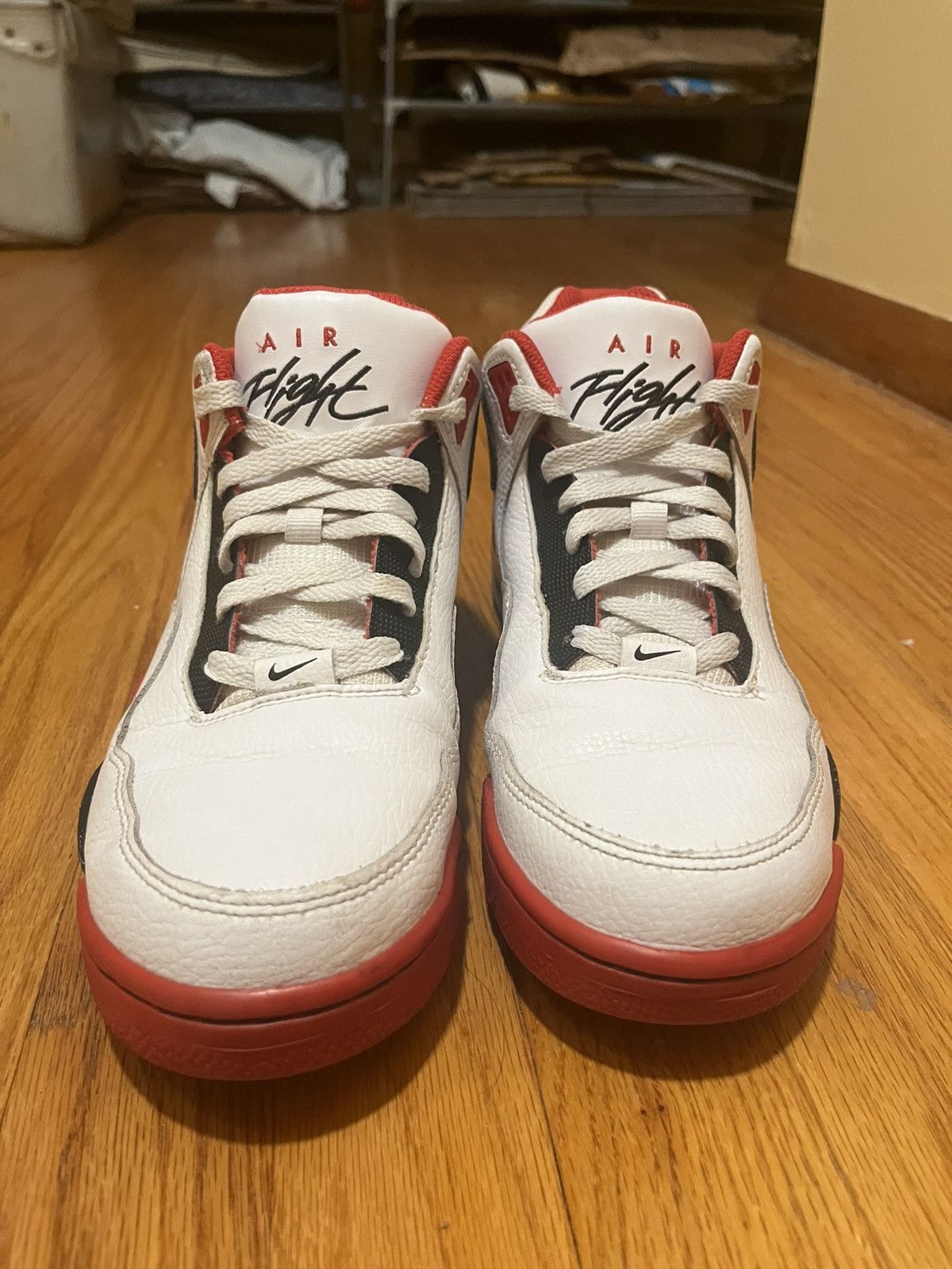 Nike SIZE 7 MEN - Nike Flight Legacy Red Size US 7 / EU 40 - 2 Thumbnail