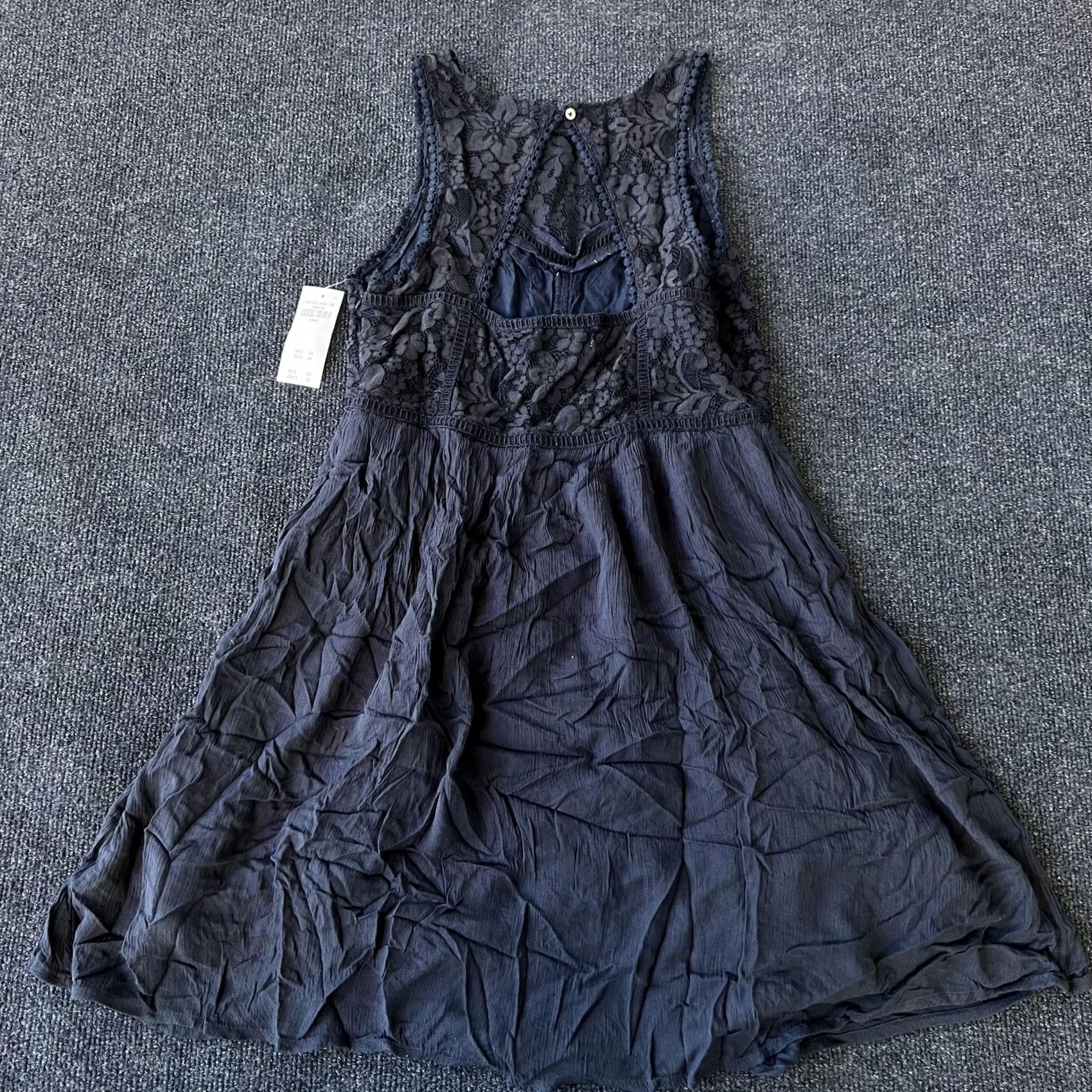 Abercrombie & Fitch Abercrombie & Fitch Dress Womens Small Navy Lace A-Line Sleeveless NWT Keyhole Size S / US 4 / IT 40 - 5 Thumbnail