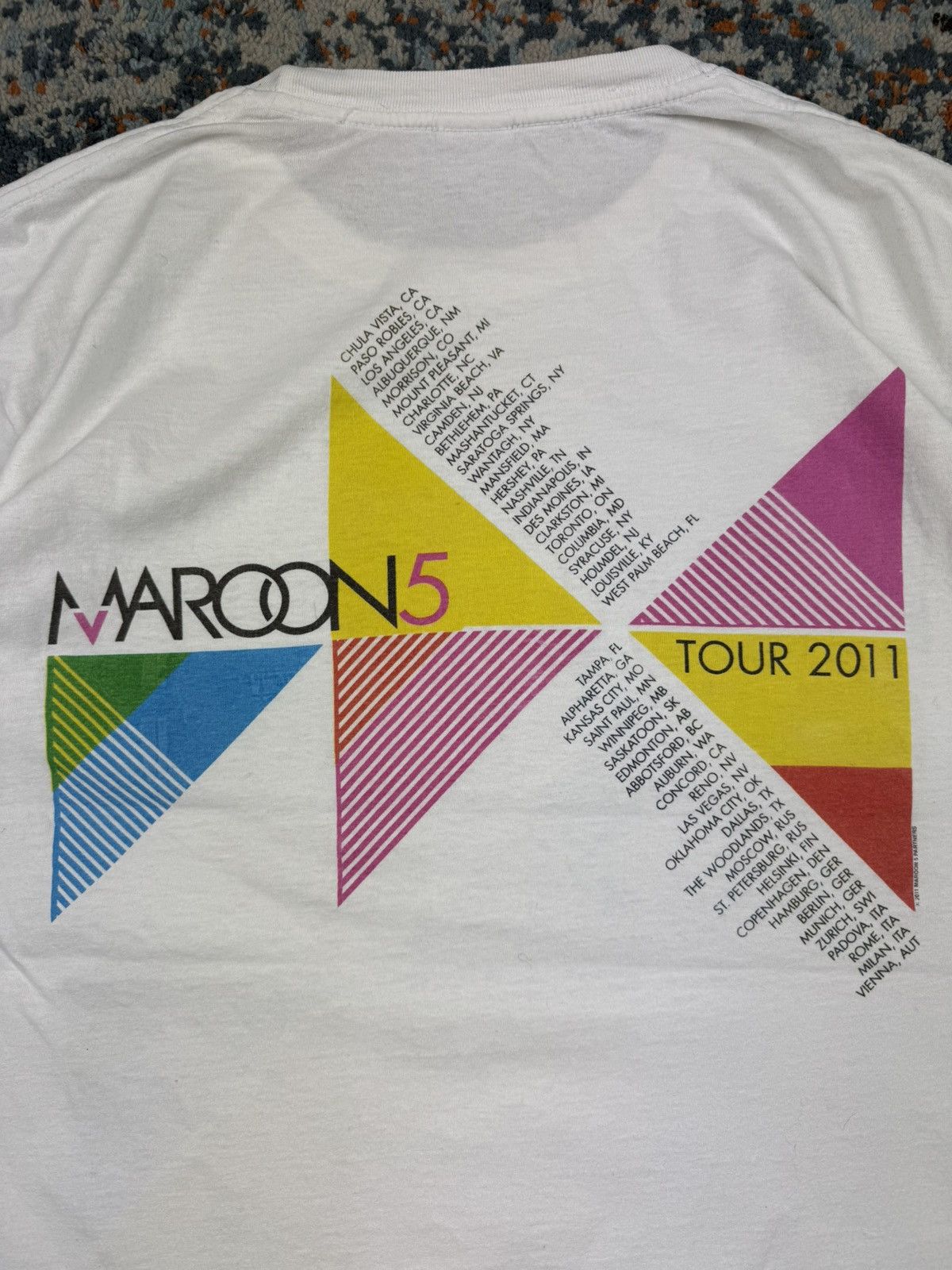 Band Tees × Vintage Vintage 00s Maroon 5 tour graphic band tee merch rare y2k Size US M / EU 48-50 / 2 - 8 Thumbnail