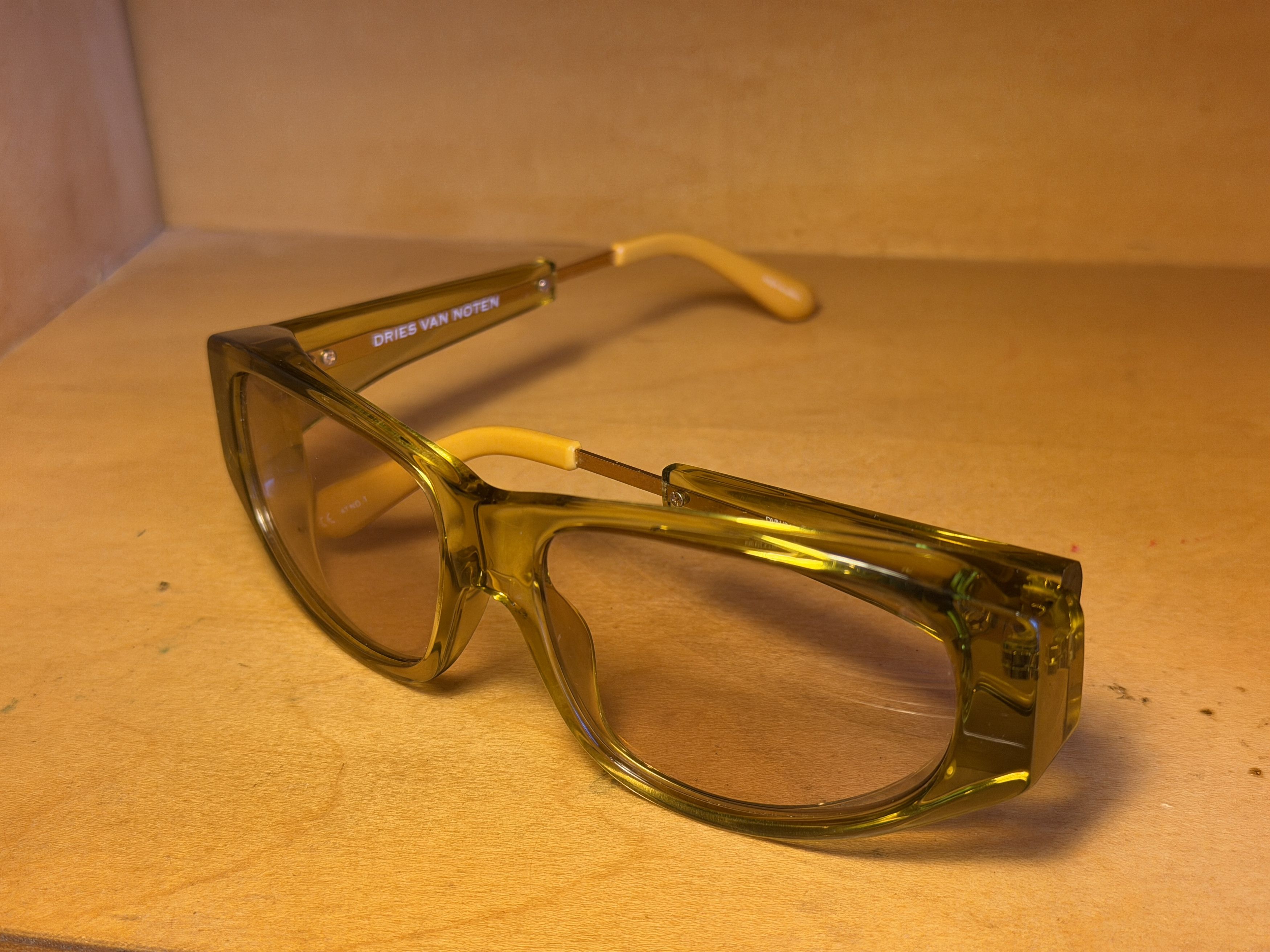 Dries Van Noten × Linda Farrow Yellow Linda Farrow Edition Rectangular Sunglasses Size ONE SIZE - 1 Thumbnail