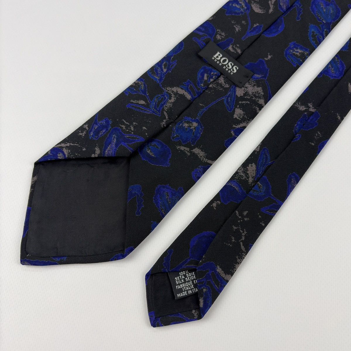 Hugo Boss Vintage Hugo Boss Tie 100% Silk Size ONE SIZE - 3 Thumbnail