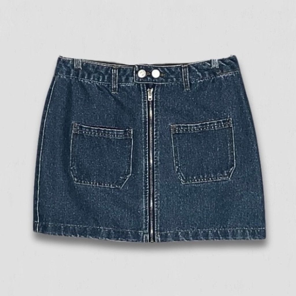 Forever 21 Y2K Mini Skirt Zipper Front Patch Pockets Denim Blue sz M Size 30" / US 8 / IT 44 - 1 Thumbnail