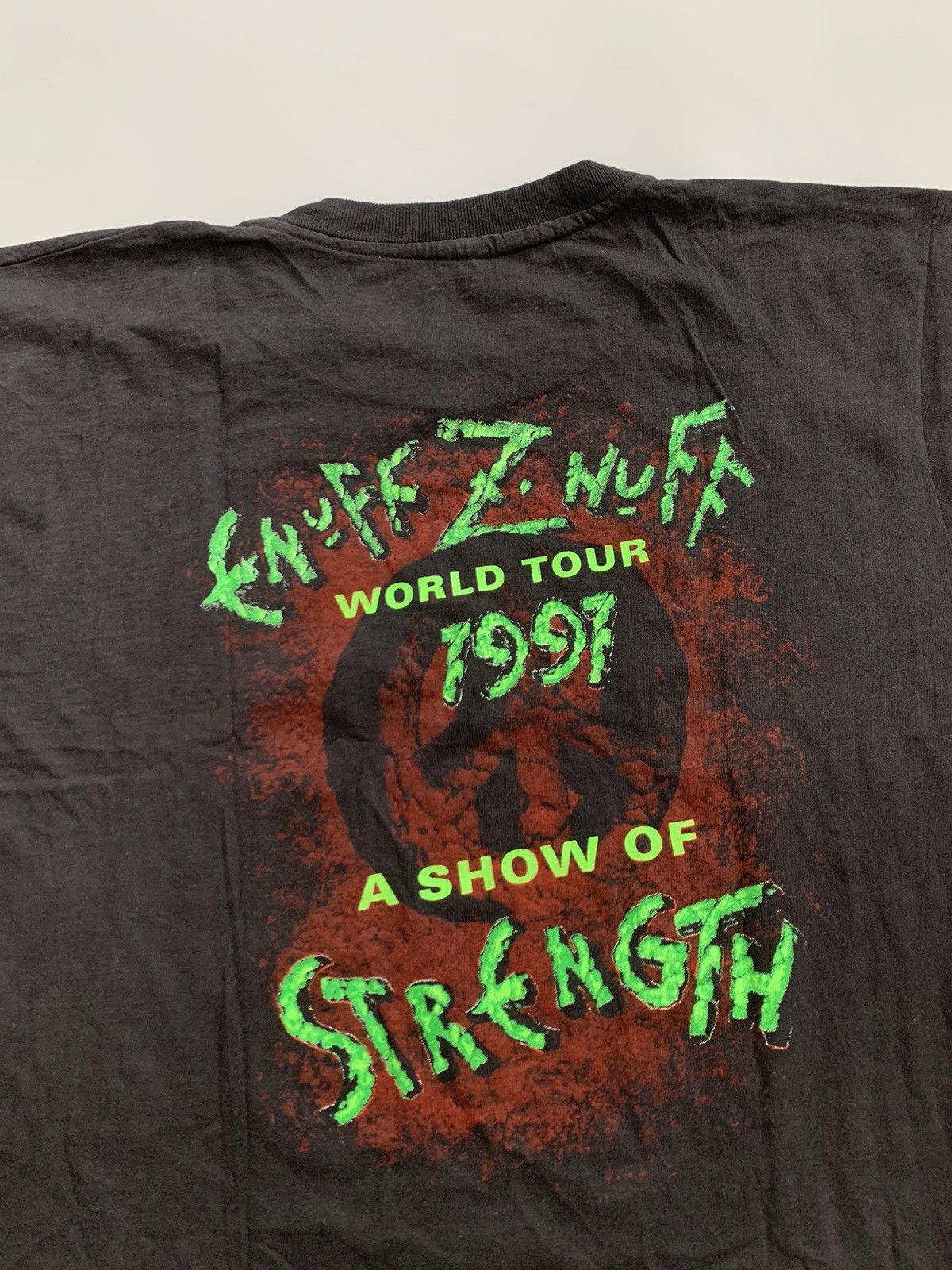 Band Tees Vintage Enuff Z Nuff 1997 World Tour Show Of Strength Tee Size US XL / EU 56 / 4 - 12 Thumbnail