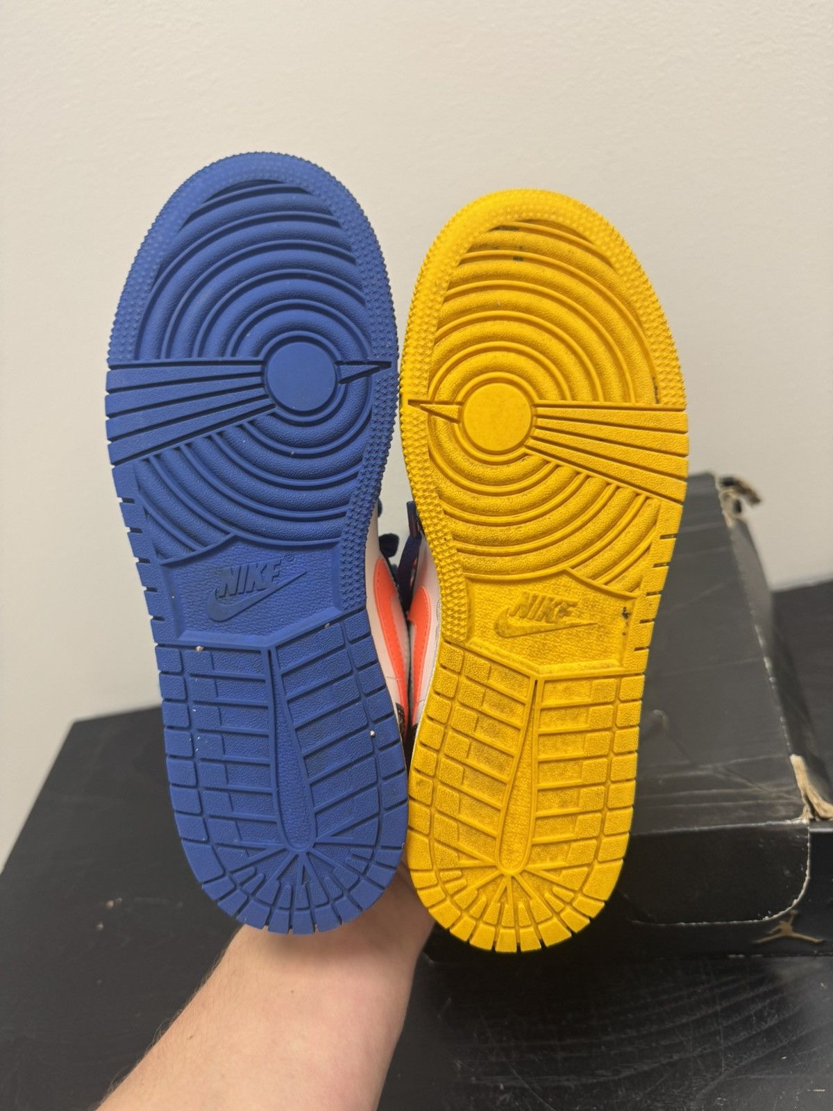 Jordan Brand Jordan 1 Low MMD Multi Color Grid (GS) Size US 4.5 / IT 34.5 - 5 Thumbnail