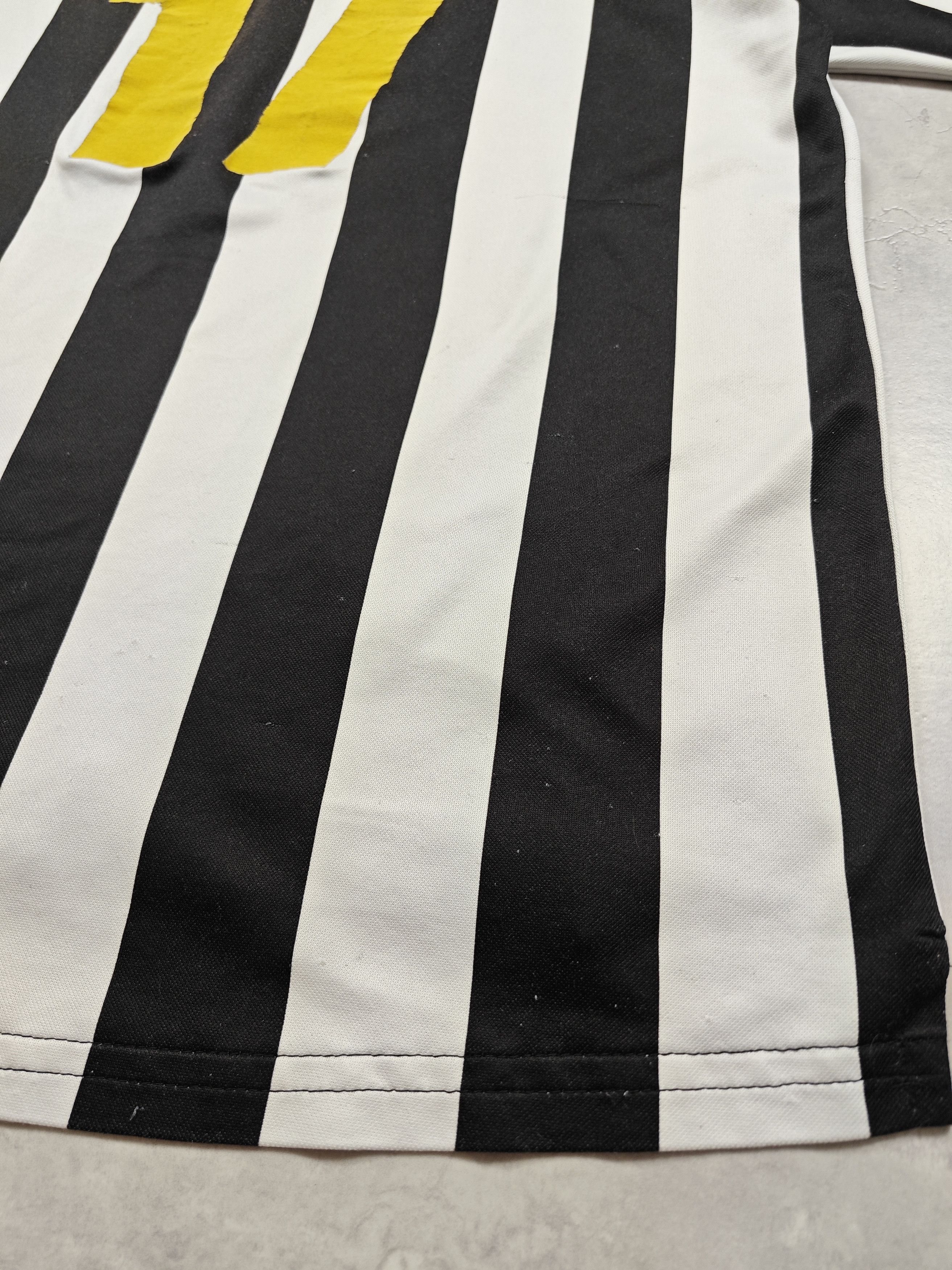 Kappa Kappa Juventus 1998 TREZEGUET 17 Size US L / EU 52-54 / 3 - 11 Thumbnail