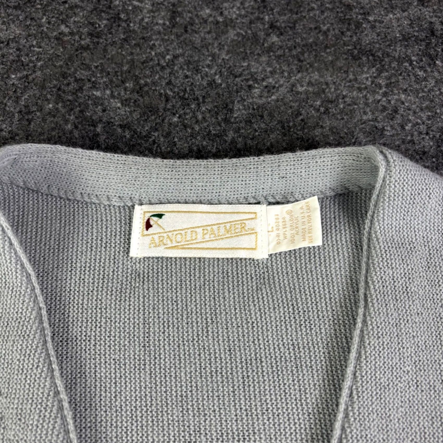 Vintage VINTAGE Arnold Palmer Cardigan Sweater Mens Large Gray Orlon Acrylic V-Neck USA Size US L / EU 52-54 / 3 - 5 Thumbnail