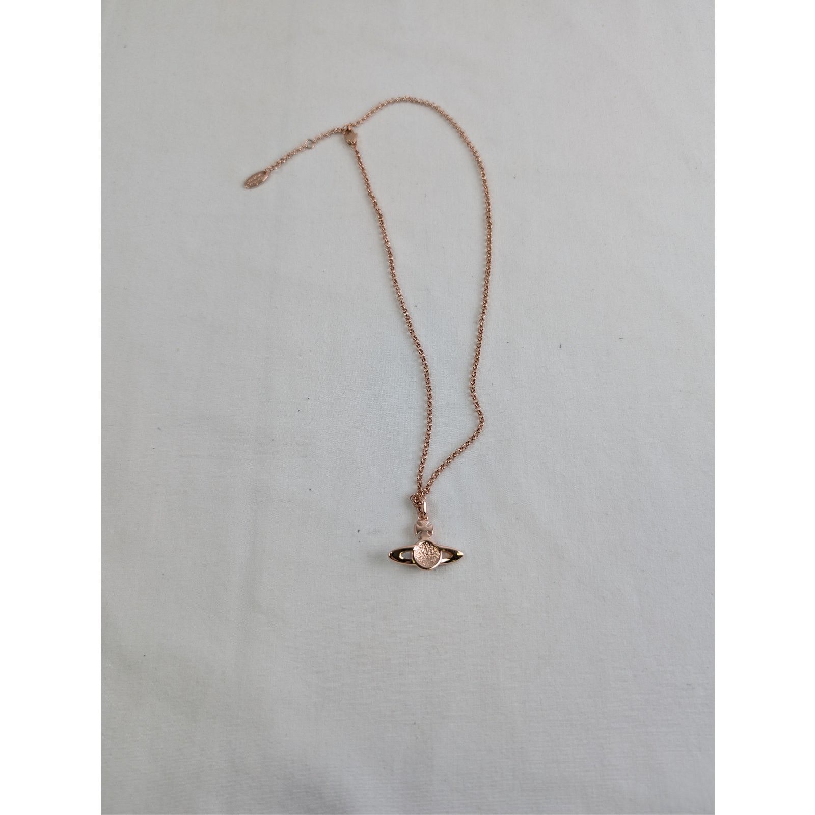 Vivienne Westwood o1rshd1 unisex Neil Mini Bas Relief Pendant Necklace Brass Size ONE SIZE - 10 Thumbnail