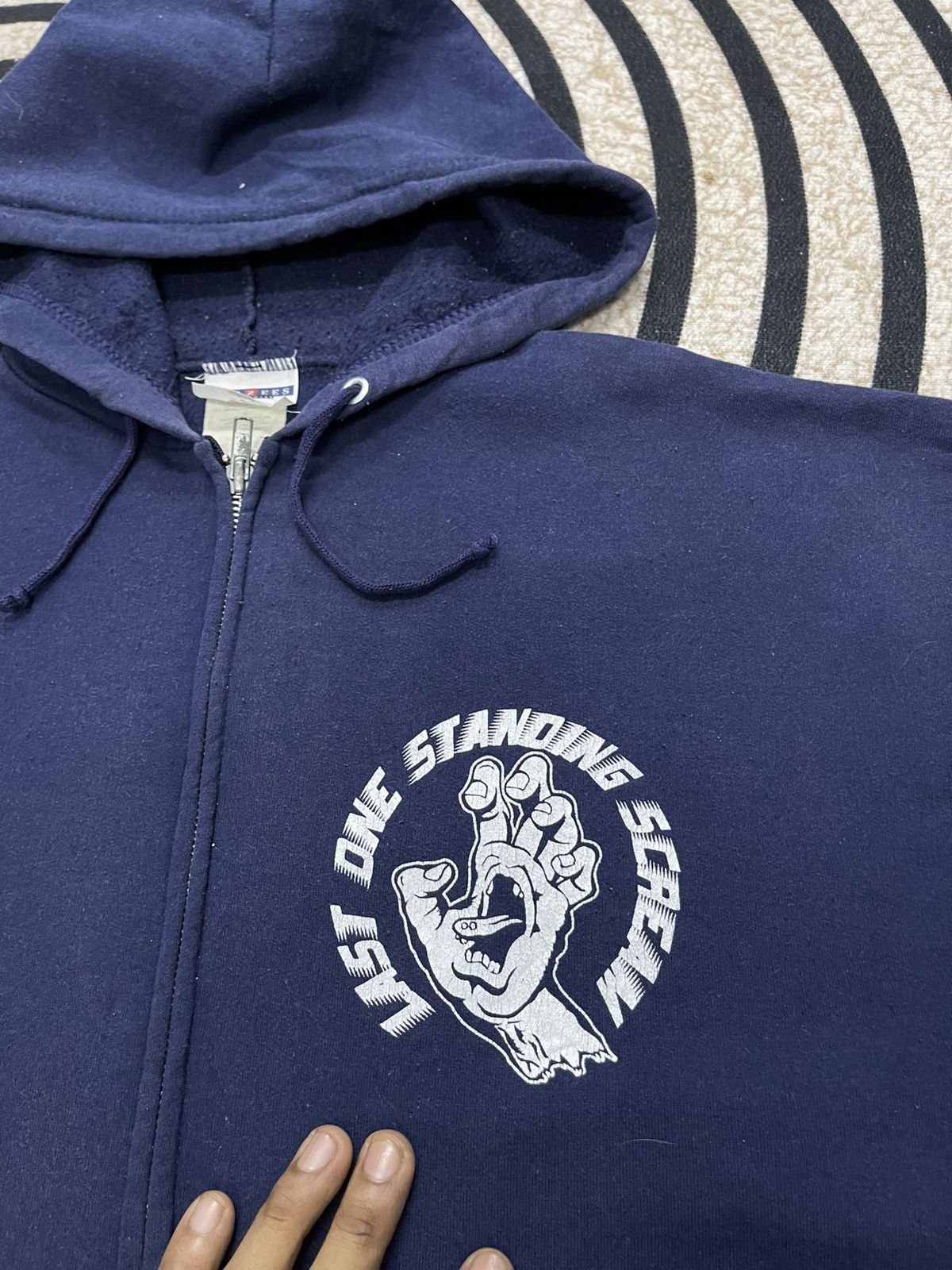 Santa Cruz Skateboards × Vintage 90s SANTA CRUZ SKATEBOARDING LAST ONE STANDING HOODIE ZIPPER Size US L / EU 52-54 / 3 - 7 Thumbnail