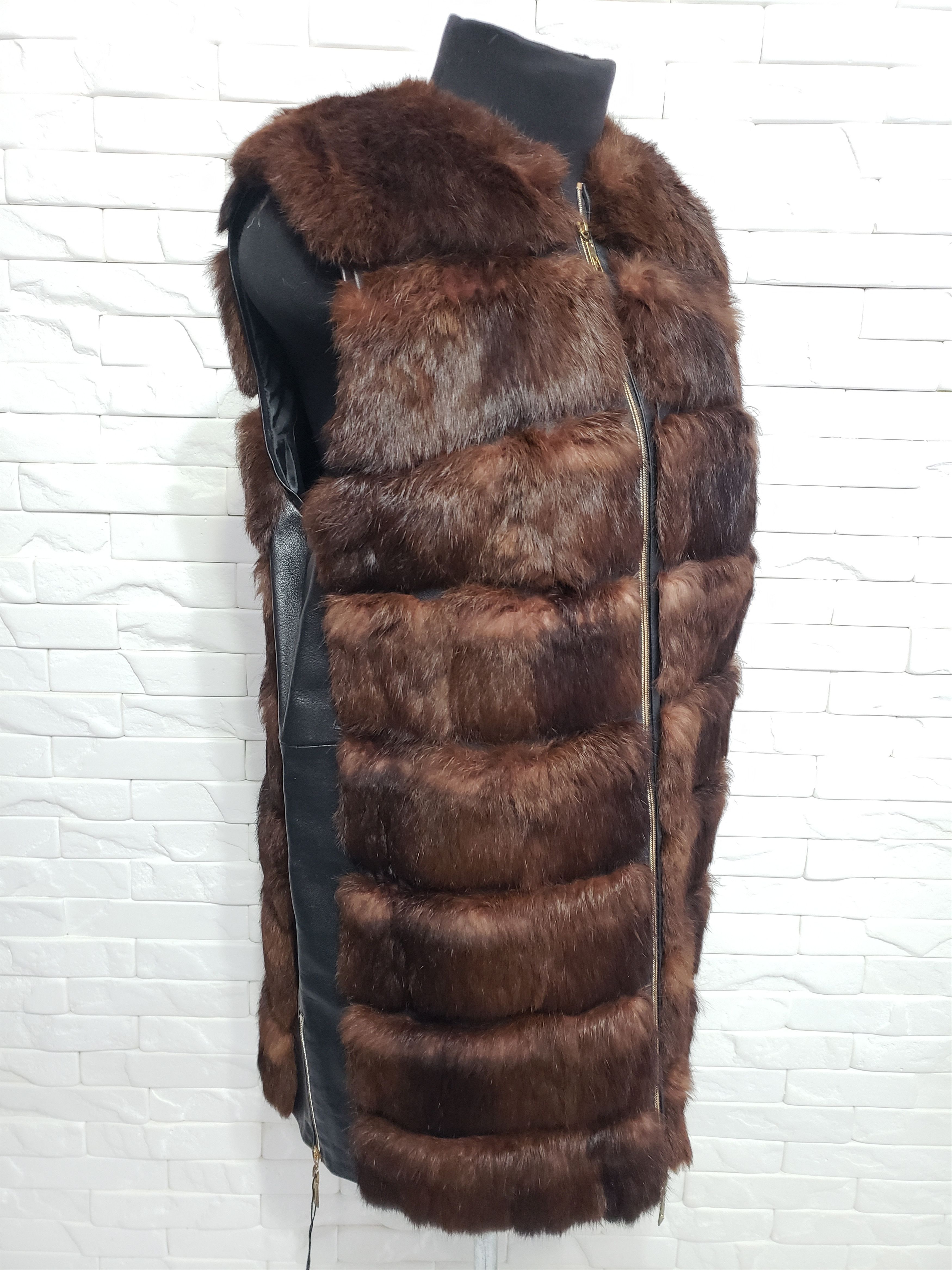 Genuine Leather Warm women's fur vest with a metal zipper. Size L / US 10 / IT 46 - 3 Thumbnail